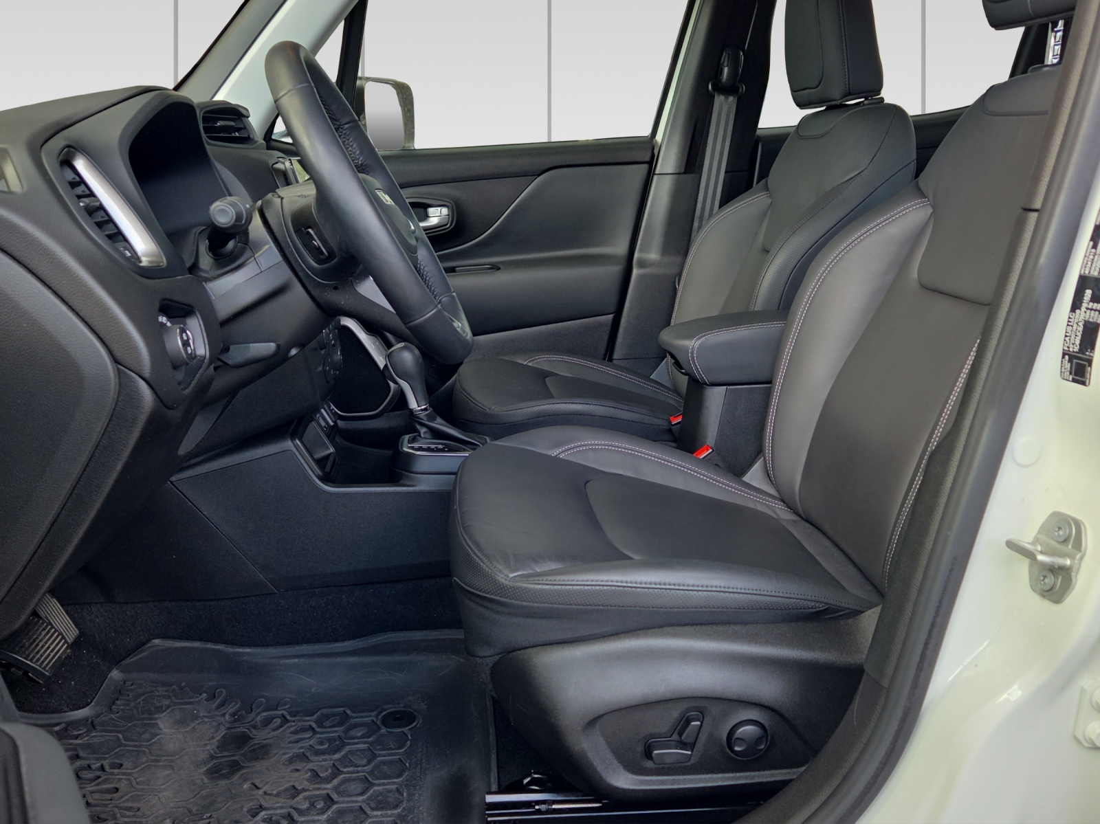 JEEP Renegade 1.5 MHEV Summit-image-5