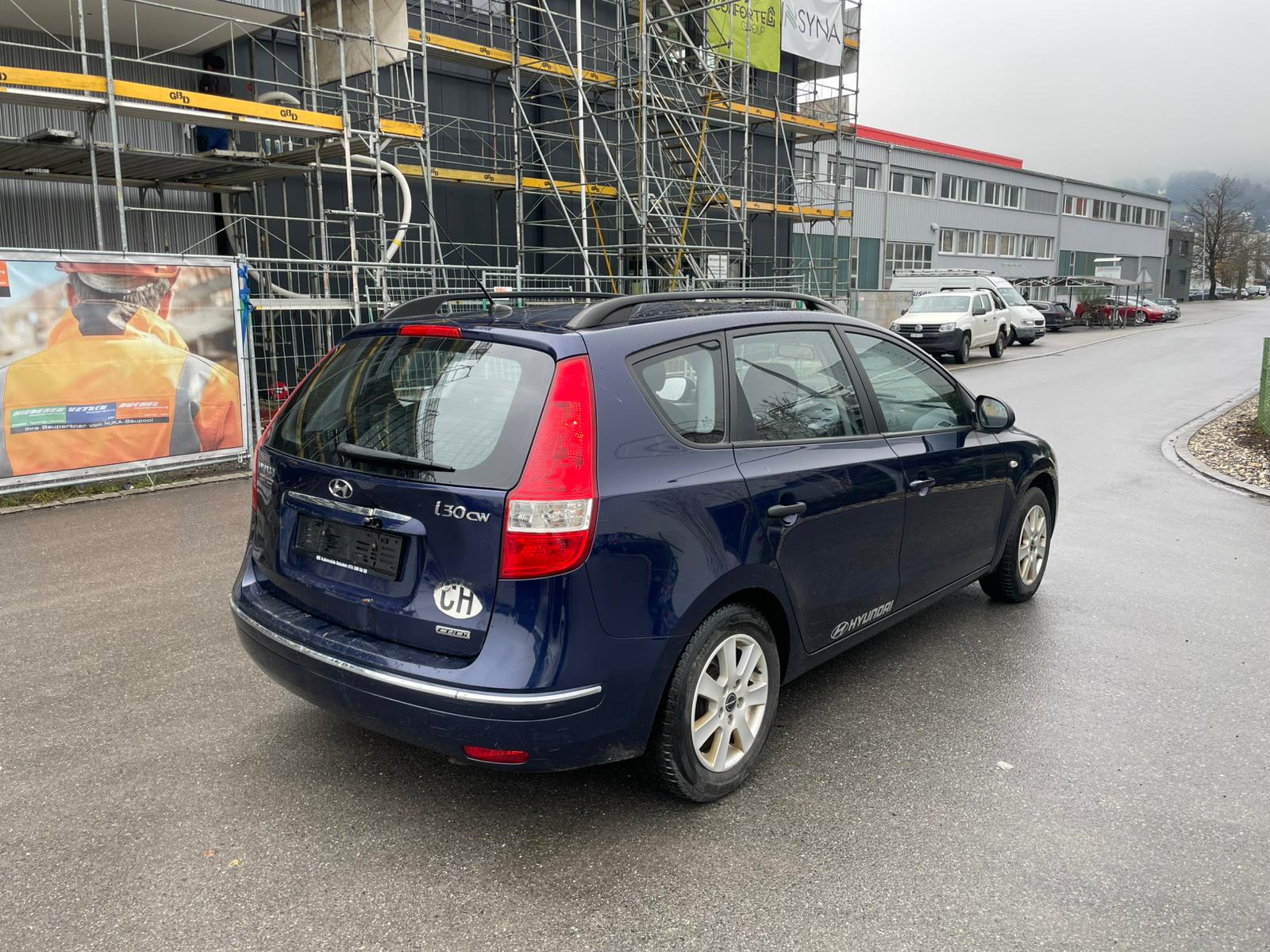 HYUNDAI i30 Wagon 1.6 CRDi Style-image-6