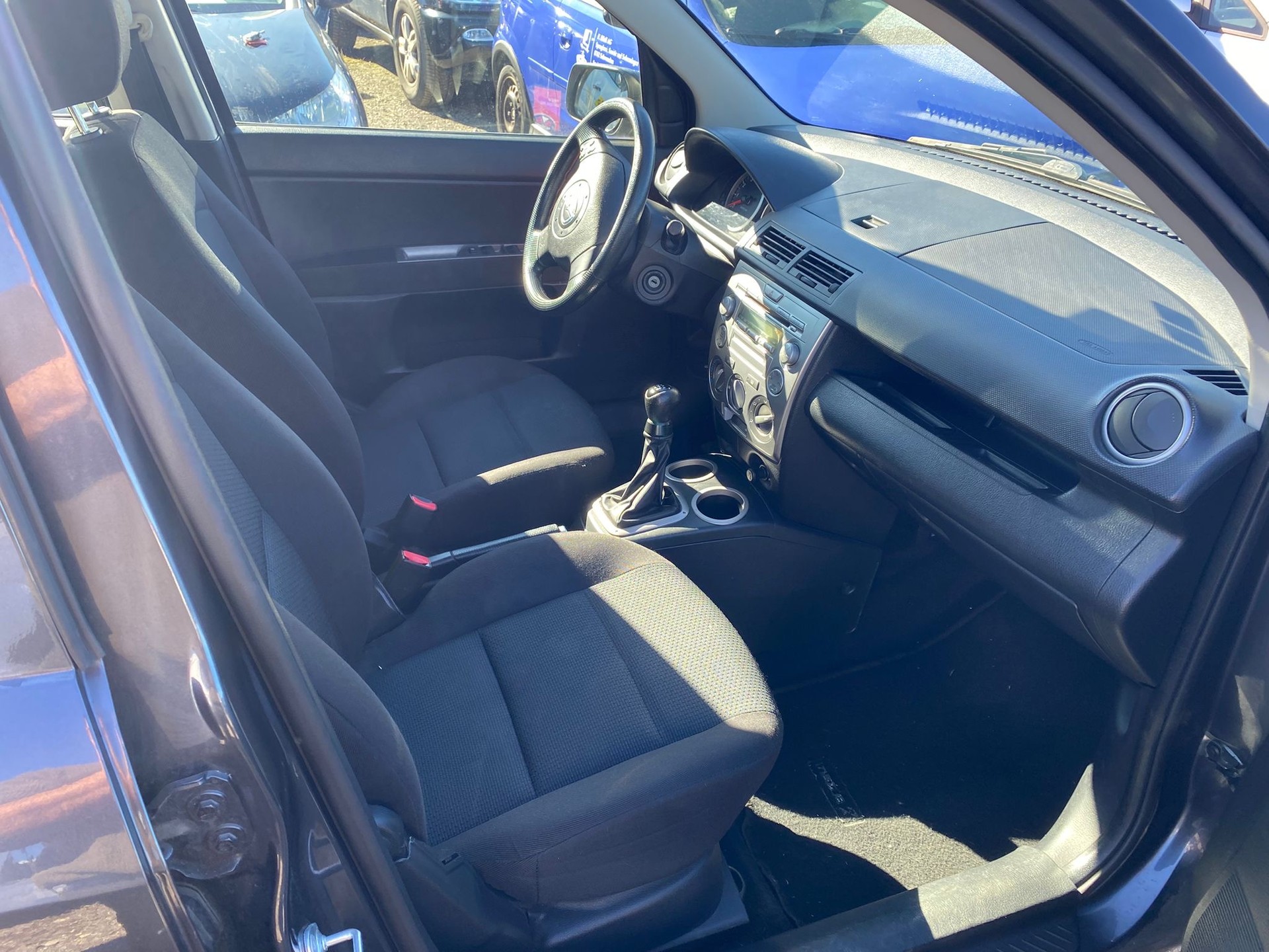 MAZDA 2 1.4i 16V Exclusive-image-6