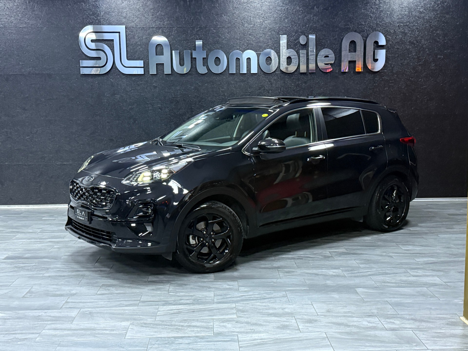 KIA Sportage 1.6CRDi Mild Hybrid Black Edition 4WD DCT / CH Fz Werksgarantie 7 jahre-image-0