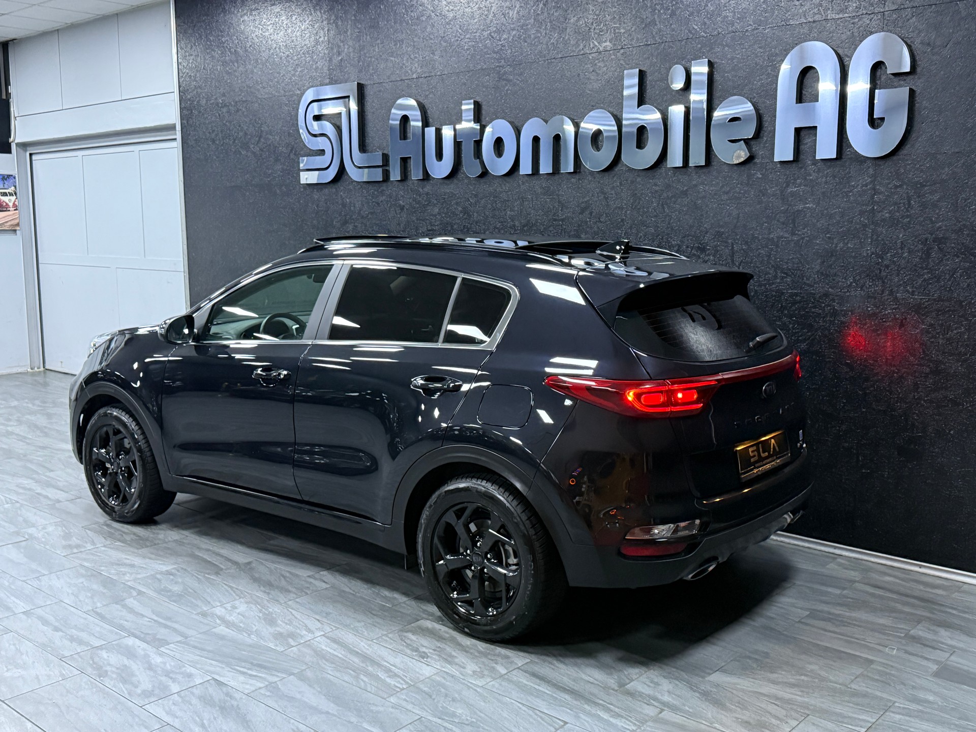 KIA Sportage 1.6CRDi Mild Hybrid Black Edition 4WD DCT / CH Fz Werksgarantie 7 jahre-image-4