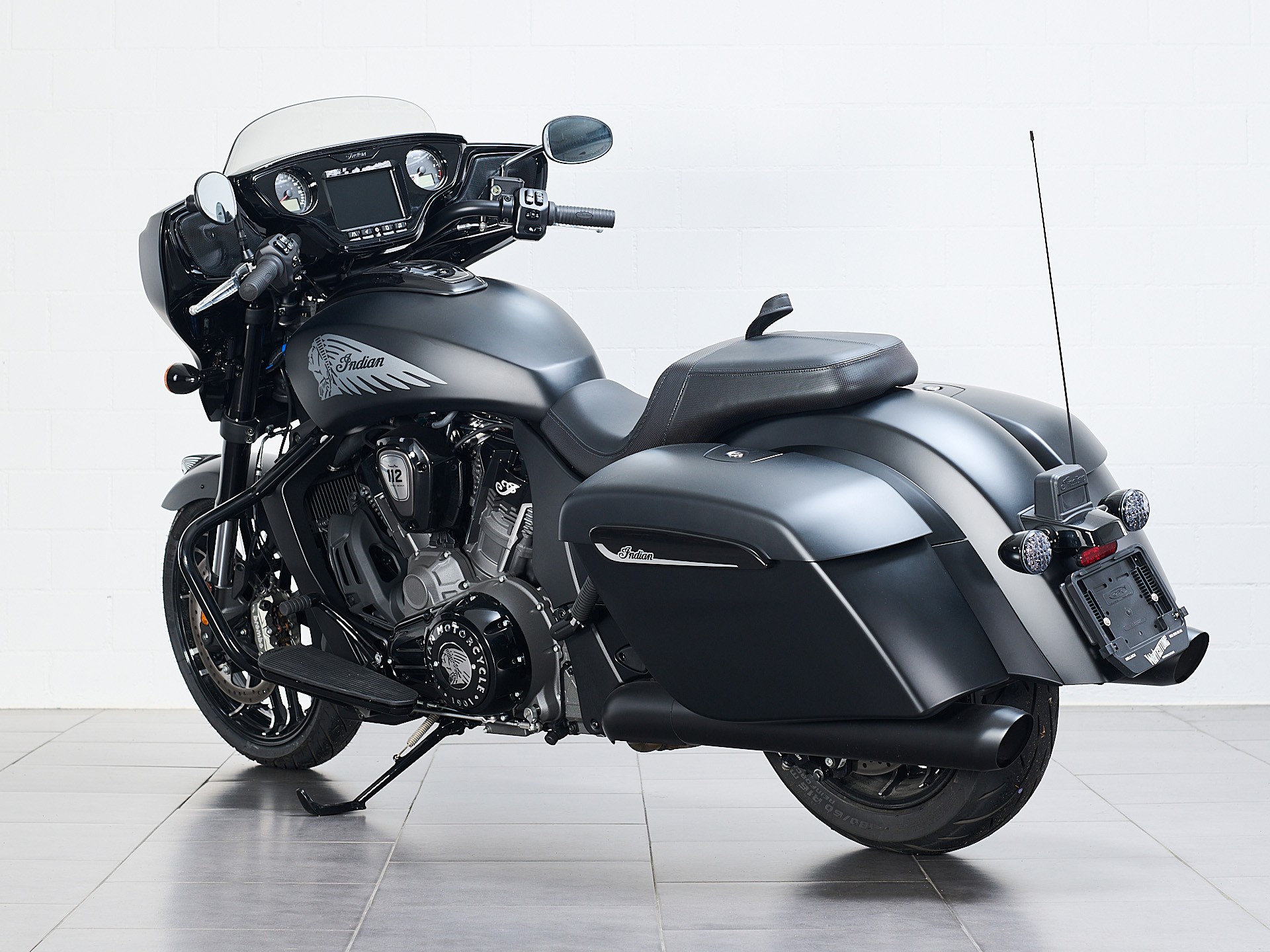 INDIAN Chieftain Power Plus Dark Horse-showroom-element-3