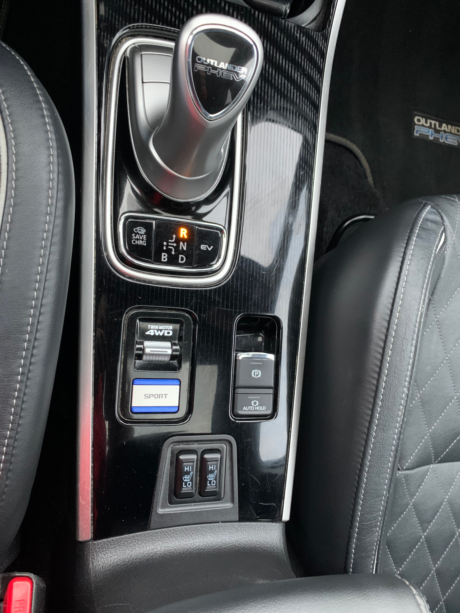 MITSUBISHI Outlander 2.4 PHEV Diamond+ S-Edition 4WD Automatic-image-19