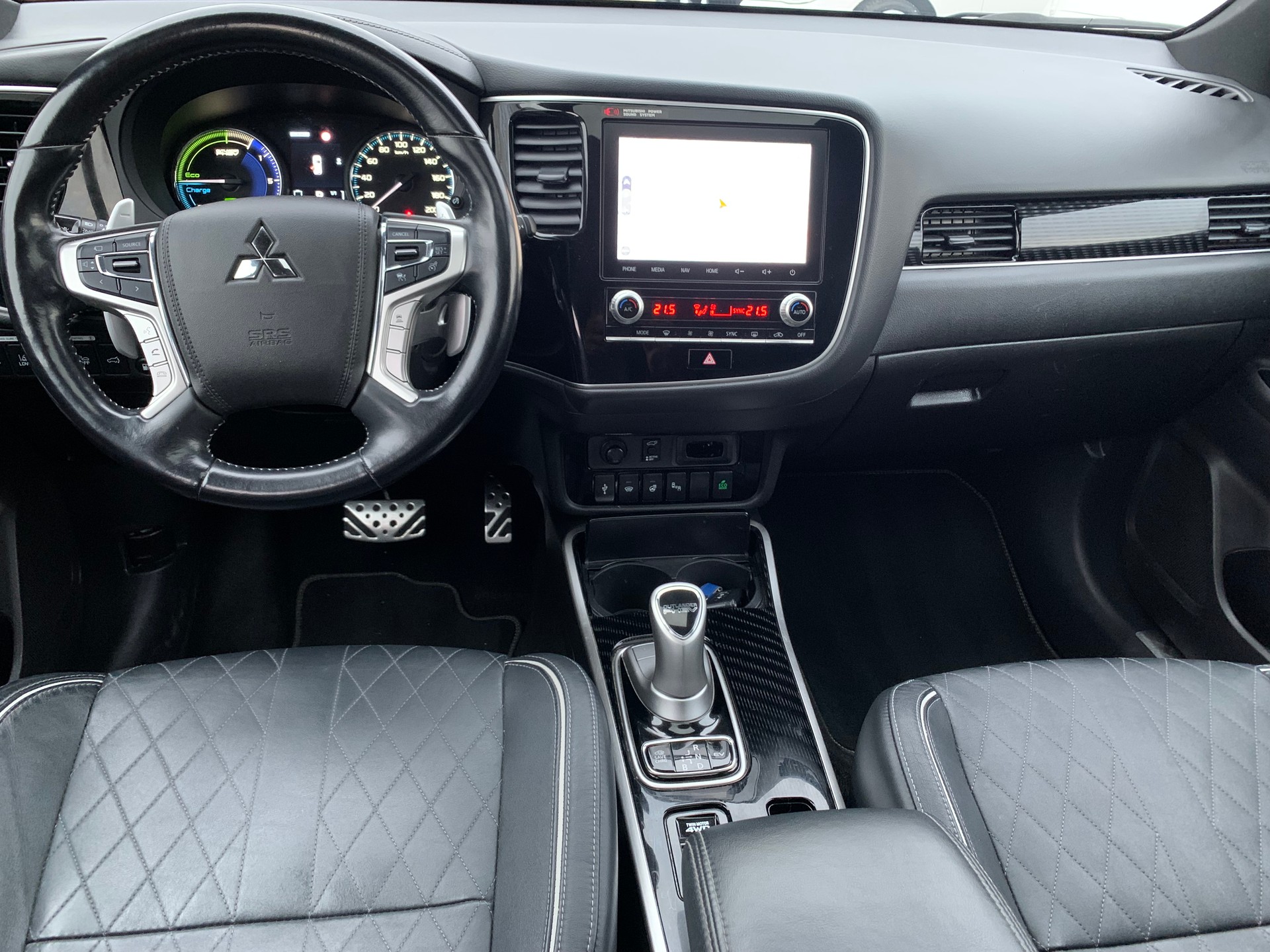MITSUBISHI Outlander 2.4 PHEV Diamond+ S-Edition 4WD Automatic-image-16