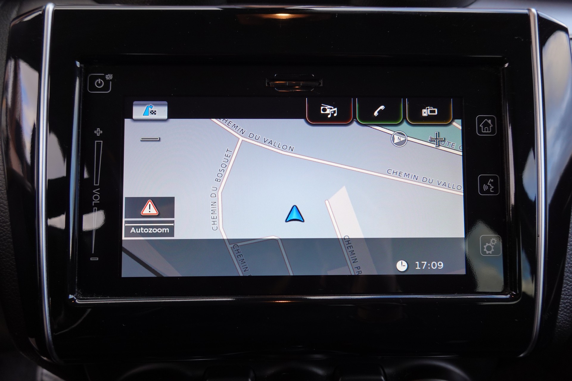SUZUKI Swift 1.2 Compact Top Hybrid CVT - "CH Auto * Rabais Taxe * Tempomat Adapt * Keyless * Clim. Auto"-image-19