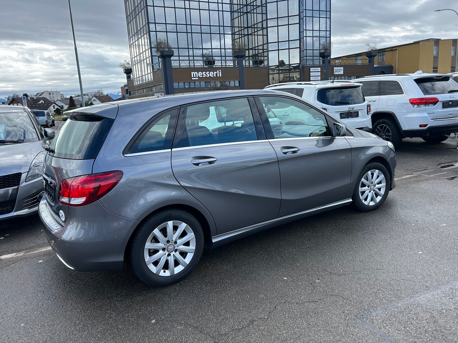 MERCEDES-BENZ B 180 Urban 7G-DCT-image-6