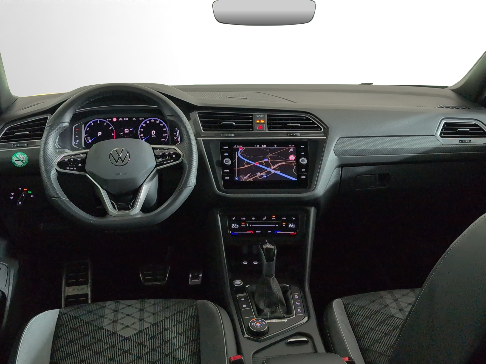 VW Tiguan Allspace 2.0TSI R-Line 4Motion DSG-image-8