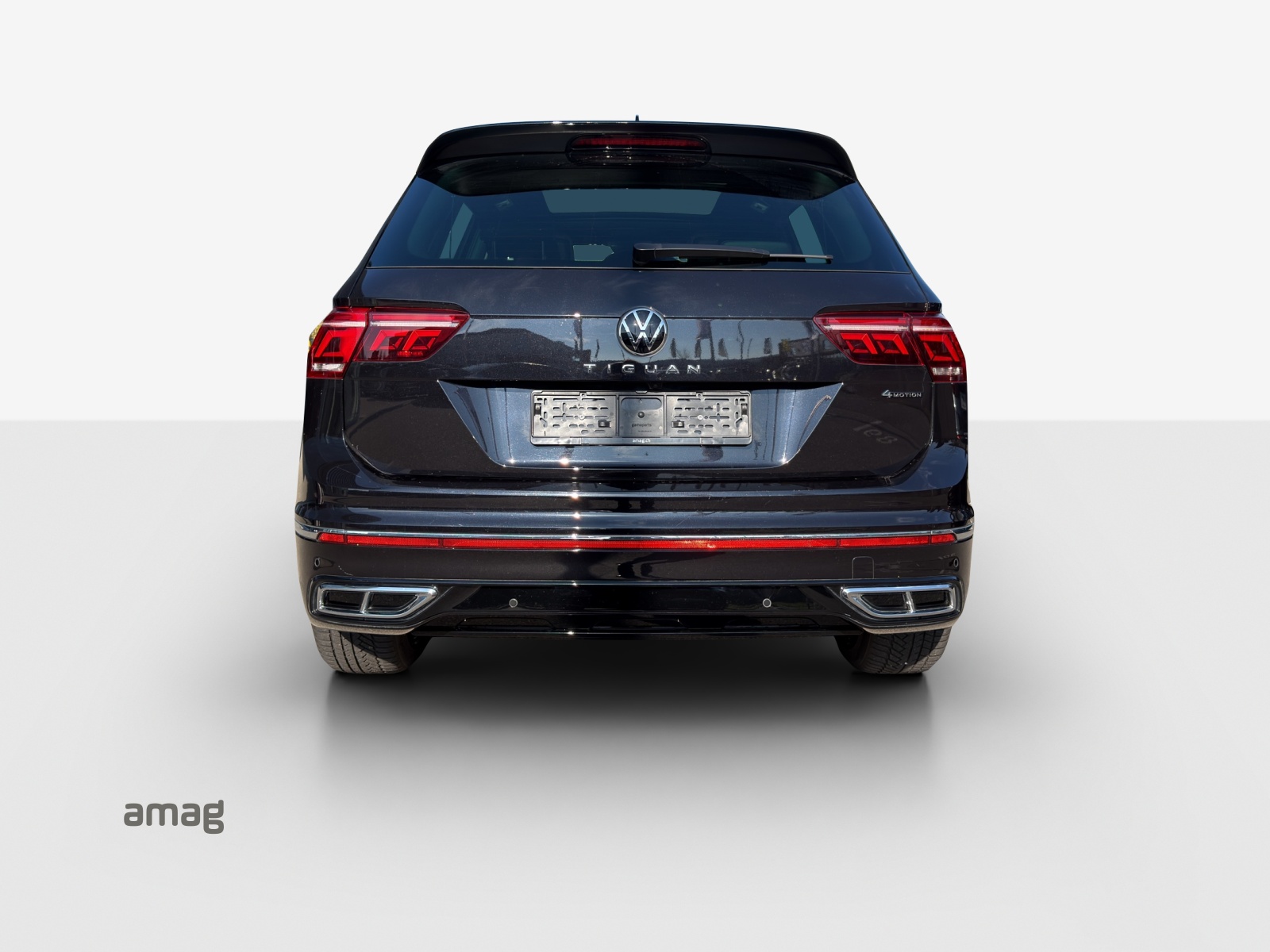 VW Tiguan 2.0TSI R-Line 4Motion DSG-image-3