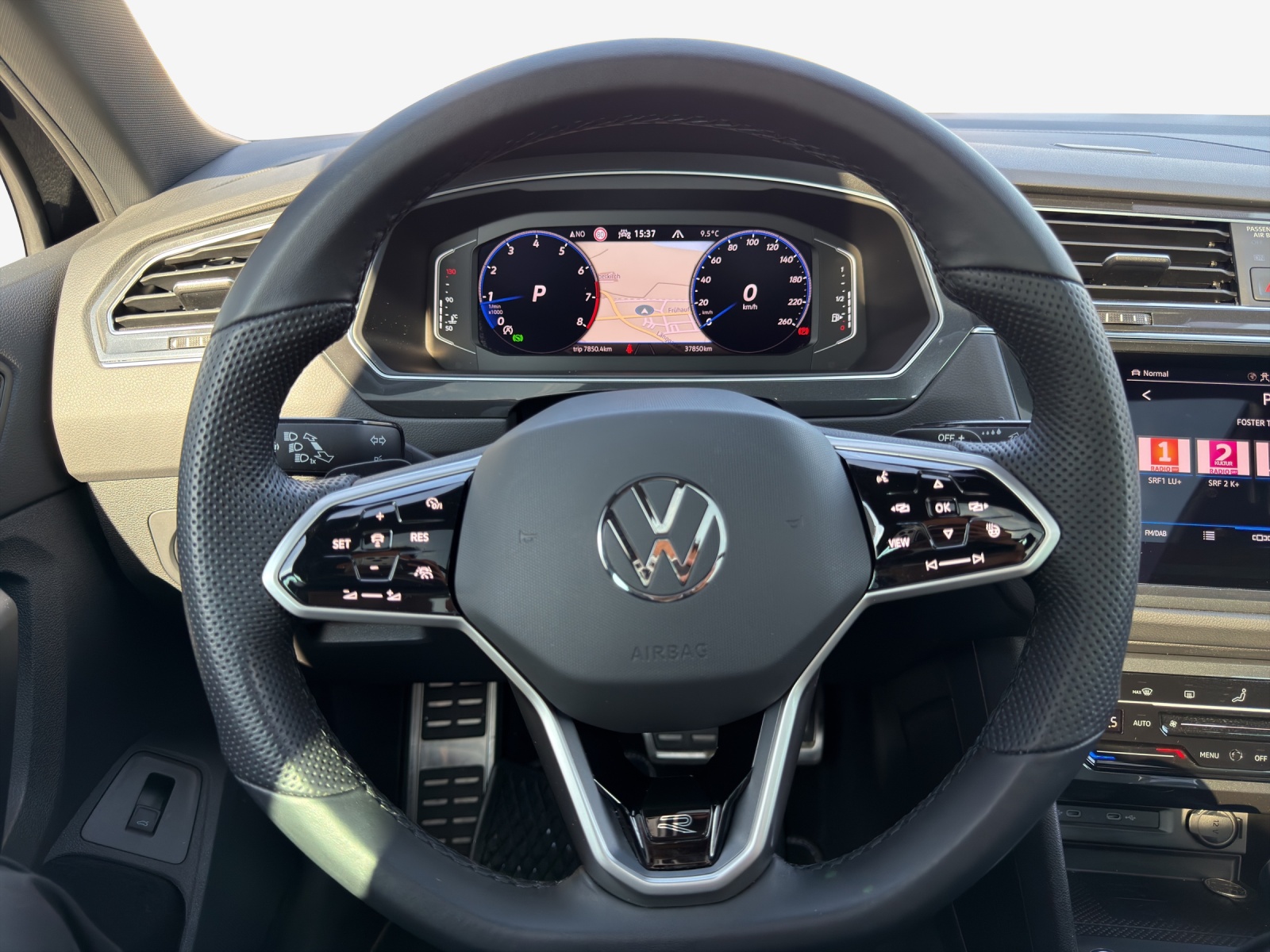 VW Tiguan 2.0TSI R-Line 4Motion DSG-image-9