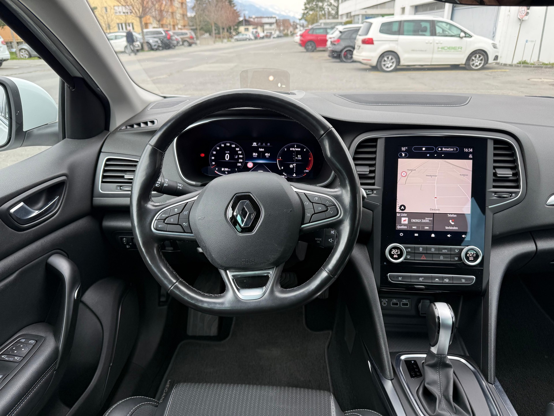RENAULT Mégane Grandtour 1.5 Blue dCi Intens EDC-image-14