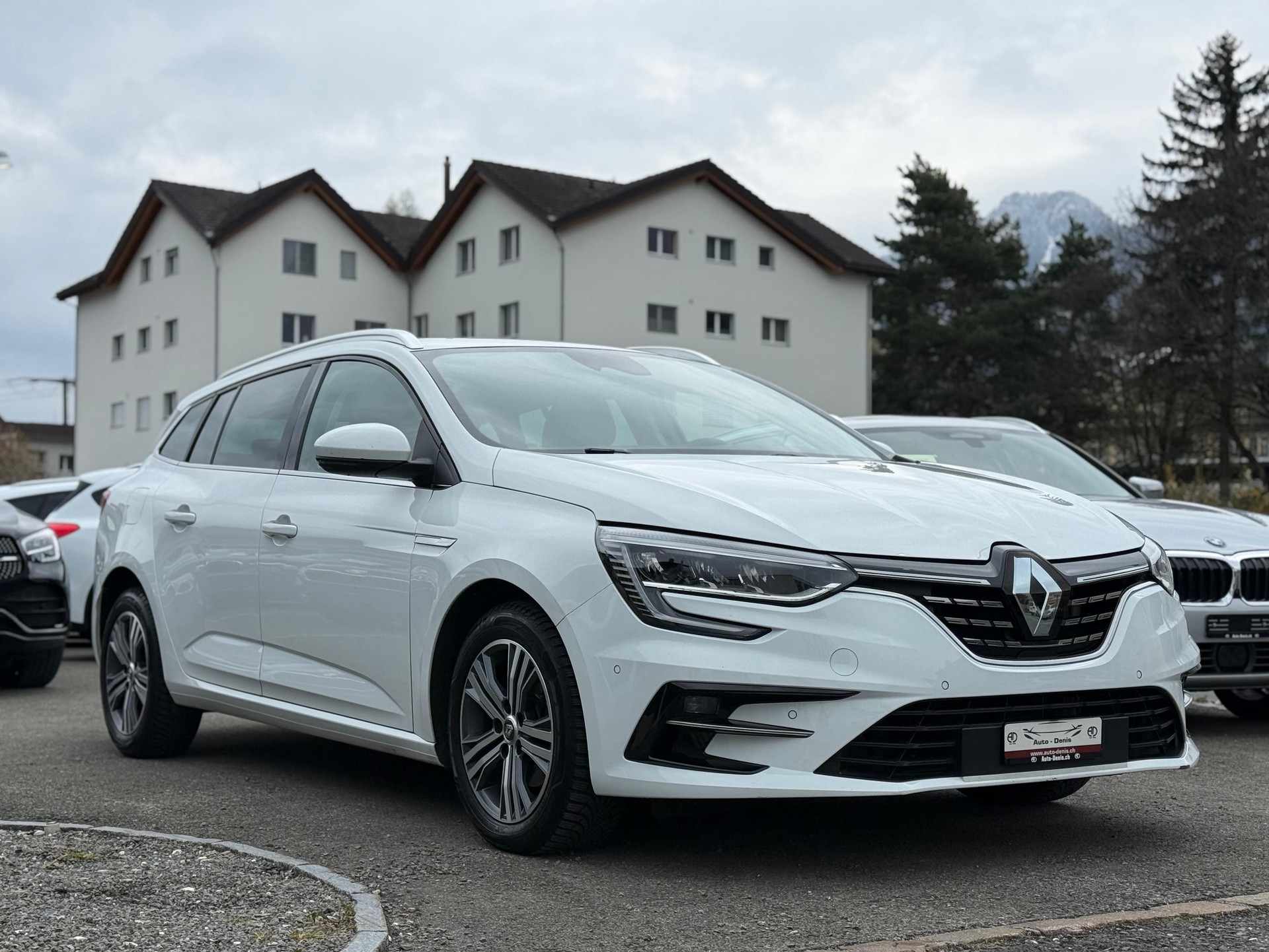 RENAULT Mégane Grandtour 1.5 Blue dCi Intens EDC-showroom-element-2