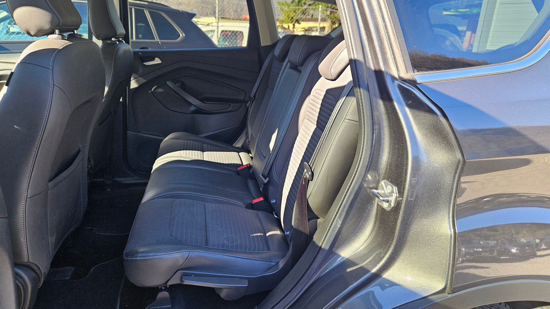 FORD Kuga 1.5 SCTi Titanium 2WD-image-5