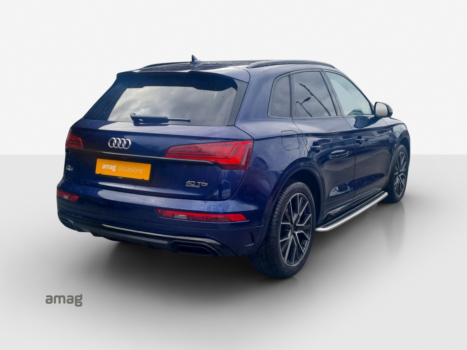 AUDI Q5 40 TDI Black Edition quattro S-tronic-image-4