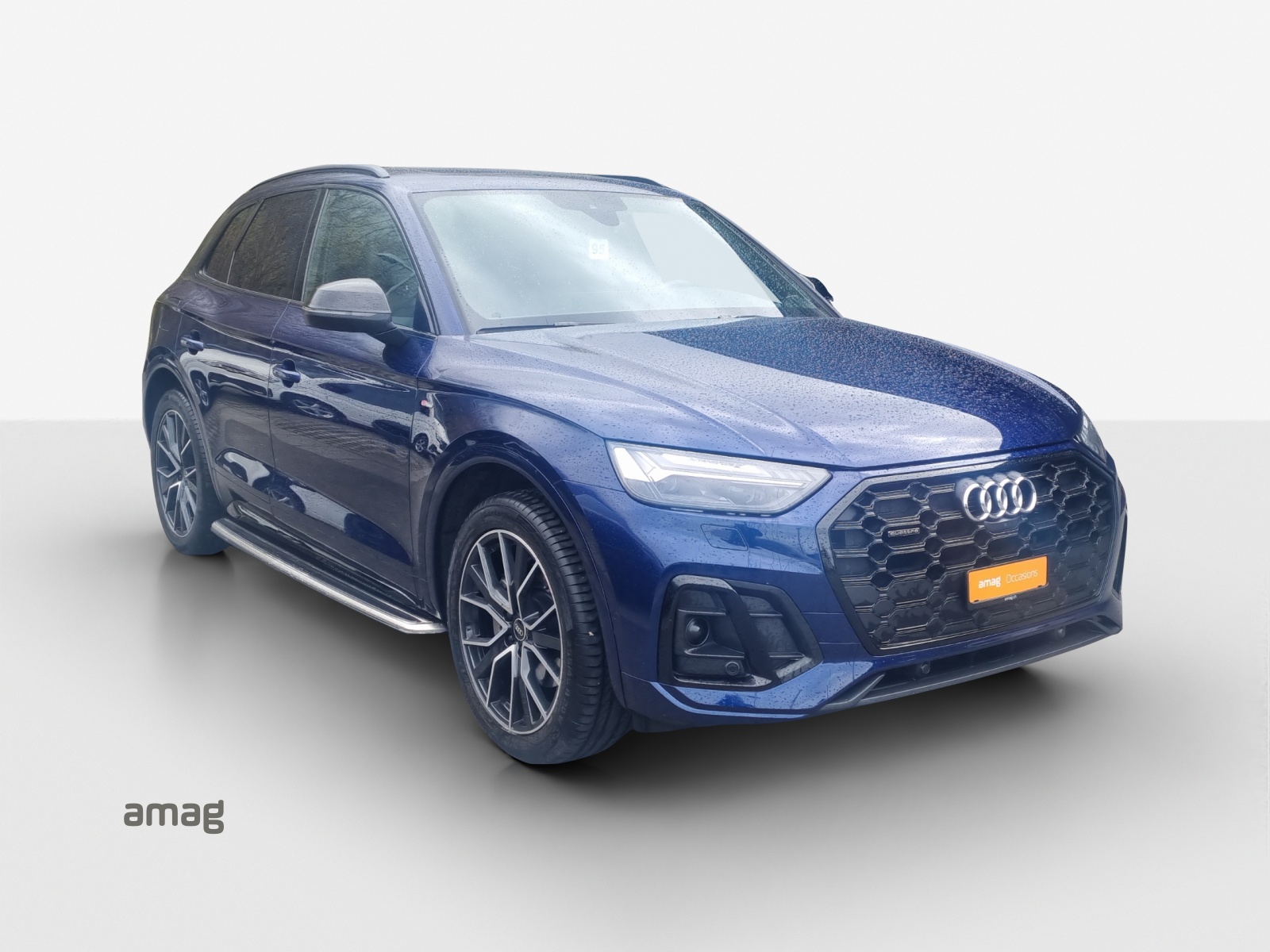 AUDI Q5 40 TDI Black Edition quattro S-tronic-image-5