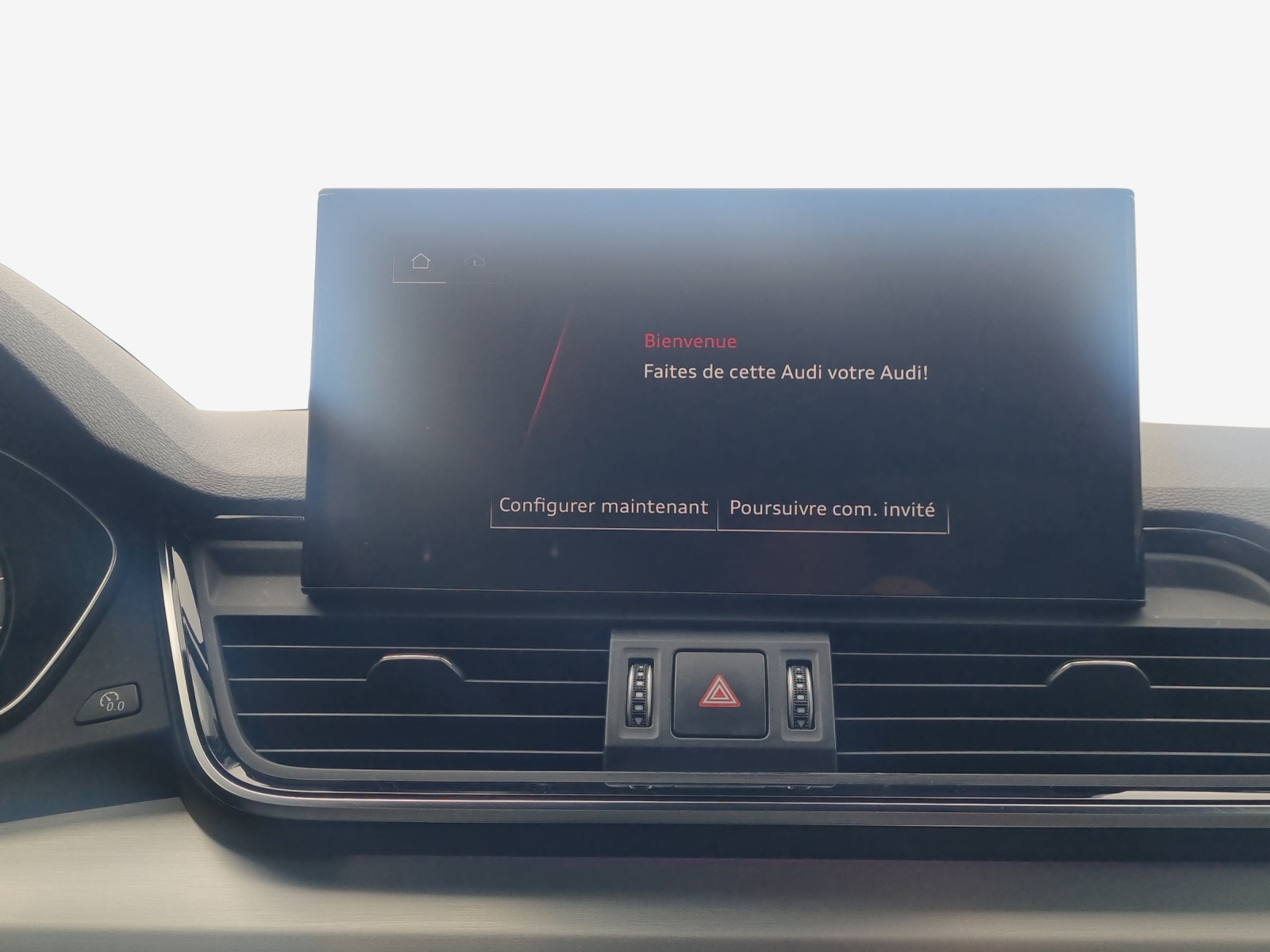 AUDI Q5 40 TDI Black Edition quattro S-tronic-image-10