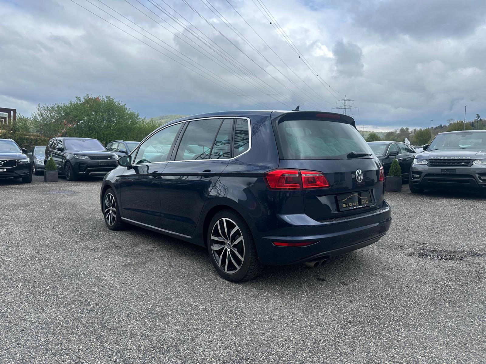 VW Golf Sportsvan 2.0 TDI Highline DSG-image-2