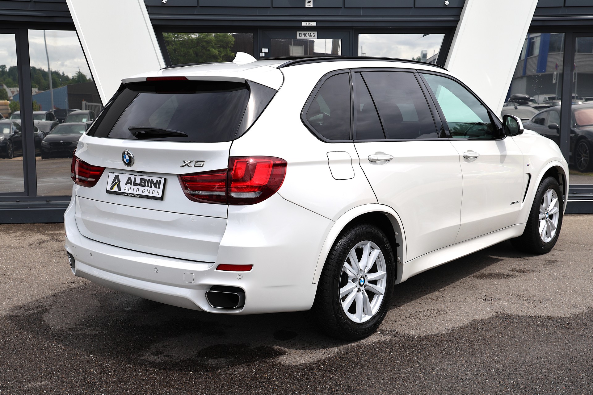 BMW X5 xDrive 40d M-Sport Steptronic-image-3