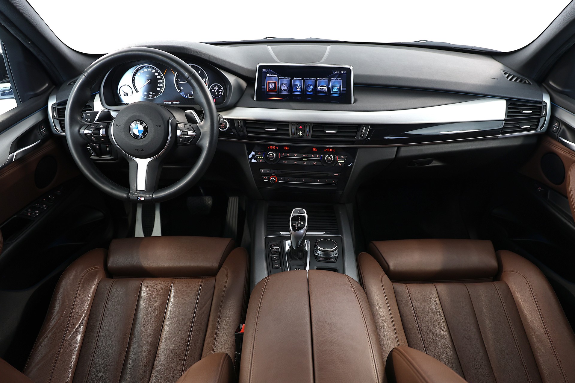 BMW X5 xDrive 40d M-Sport Steptronic-image-10
