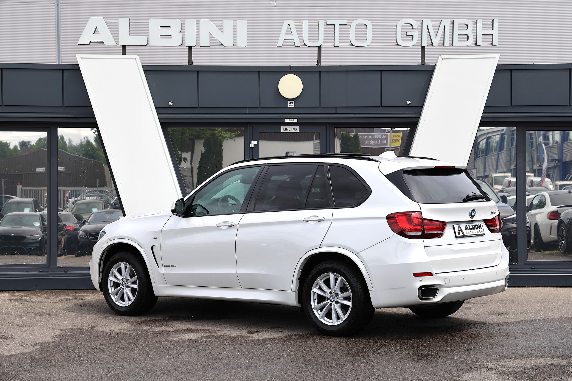 BMW X5 xDrive 40d M-Sport Steptronic-image-4