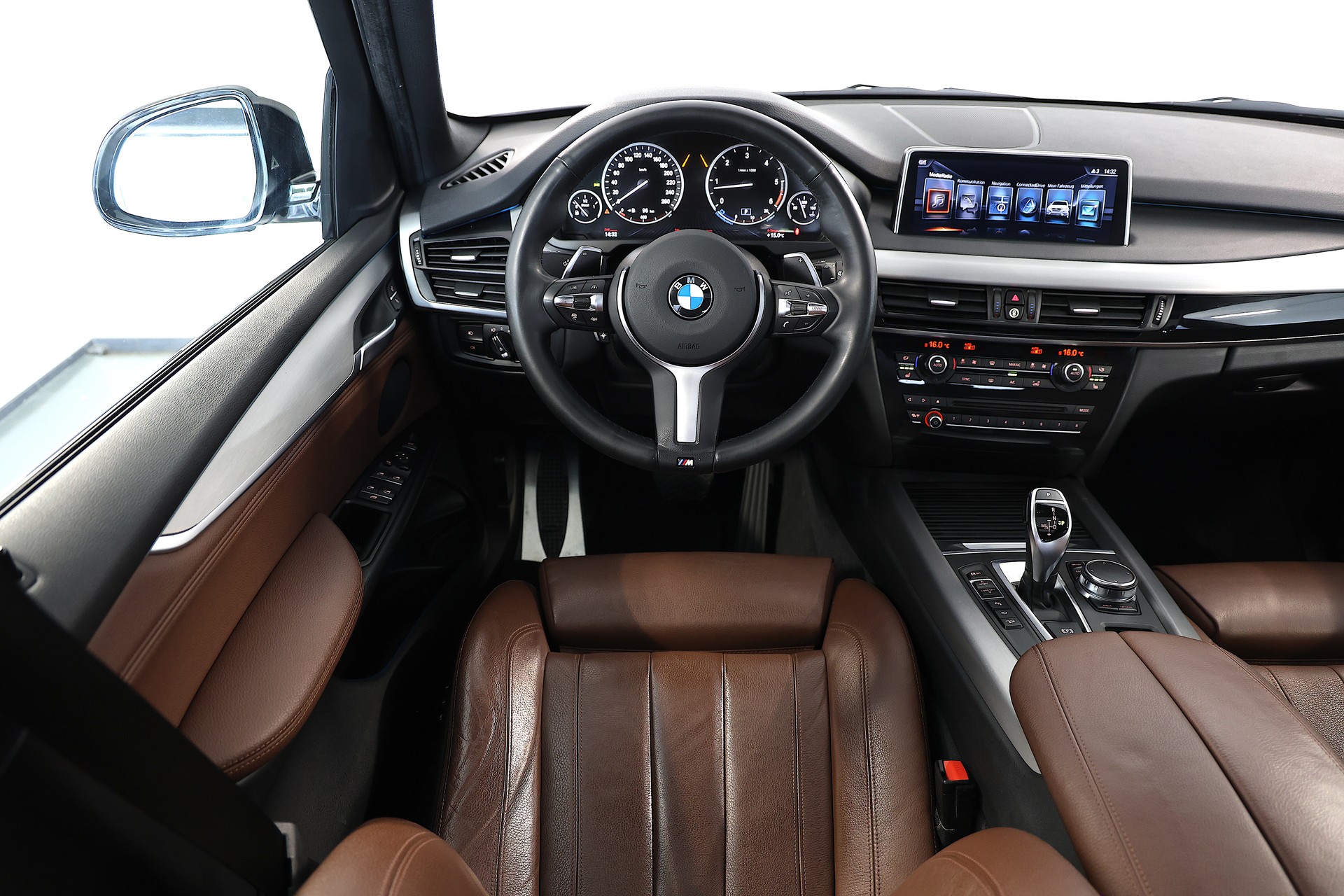 BMW X5 xDrive 40d M-Sport Steptronic-image-9