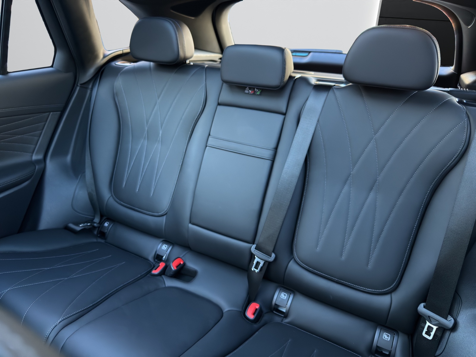 Image MERCEDES-BENZ GLC-400 GLC 400 e 4Matic EQ Star 9G-Tronic