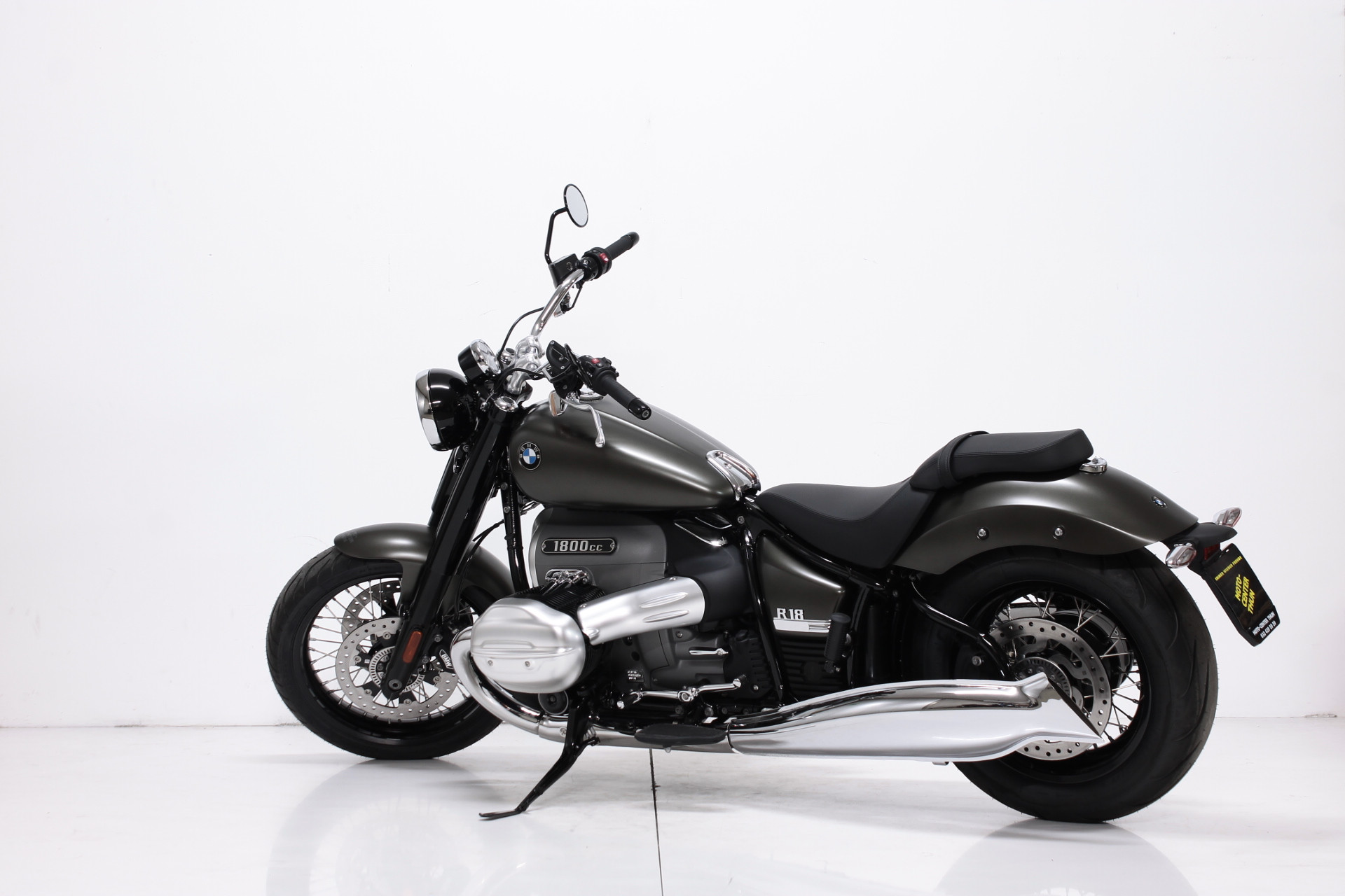 BMW R 18-showroom-element-2
