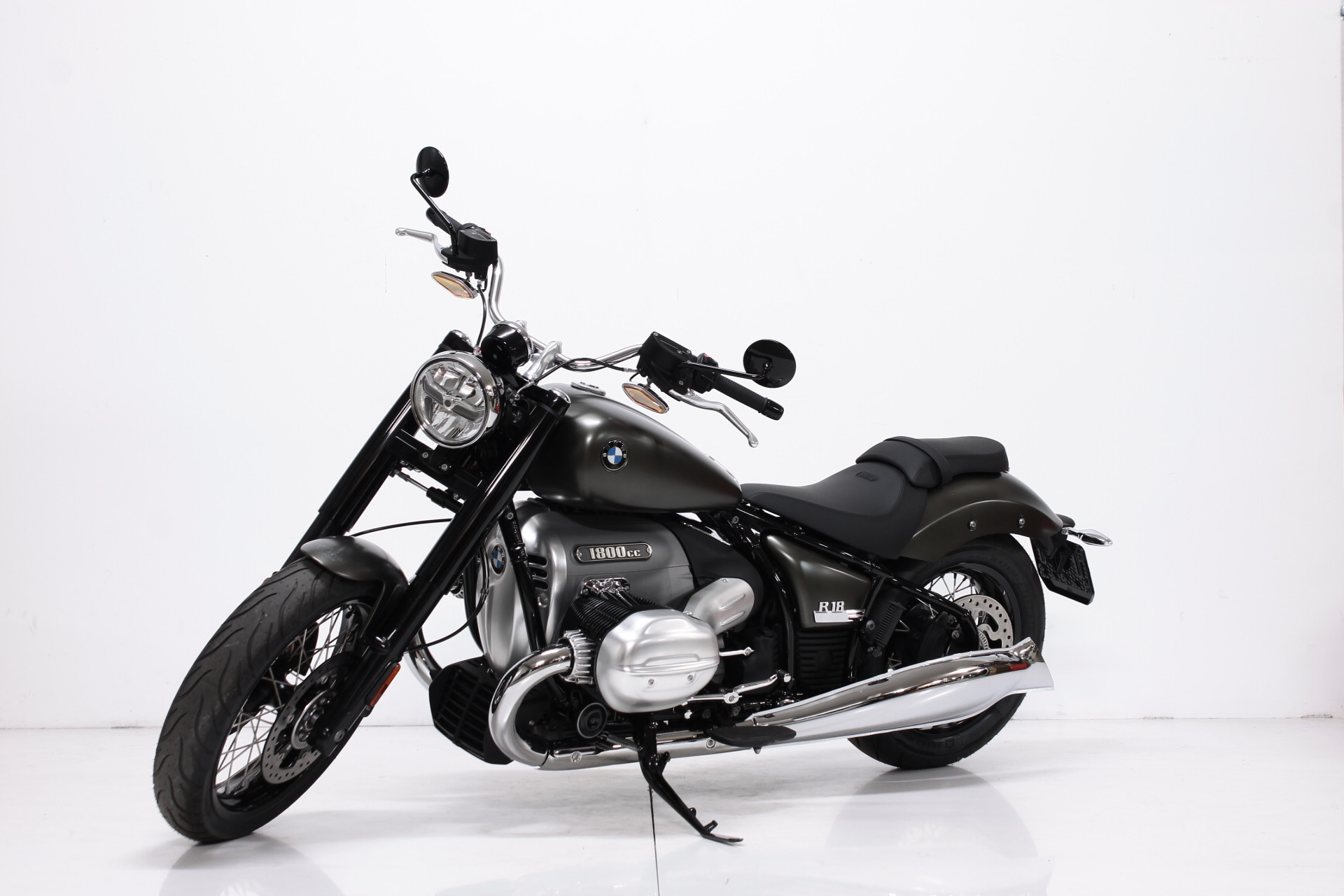 BMW R 18