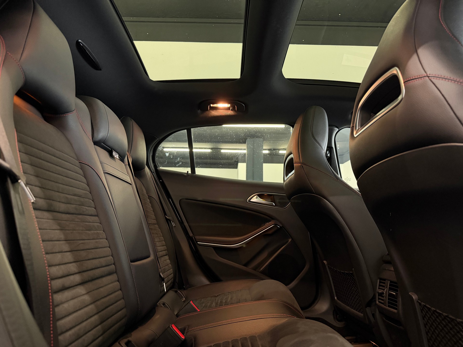 MERCEDES-BENZ GLA 250 AMG Line 4Matic 7G-DCT-image-20