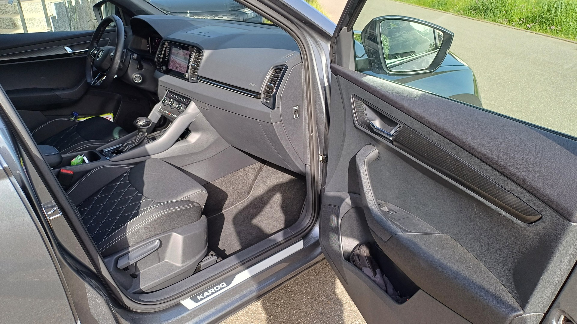 SKODA Karoq 2.0 TSI SportLine 4x4 DSG*Anhängevorrichtung* Winterrad*-image-9
