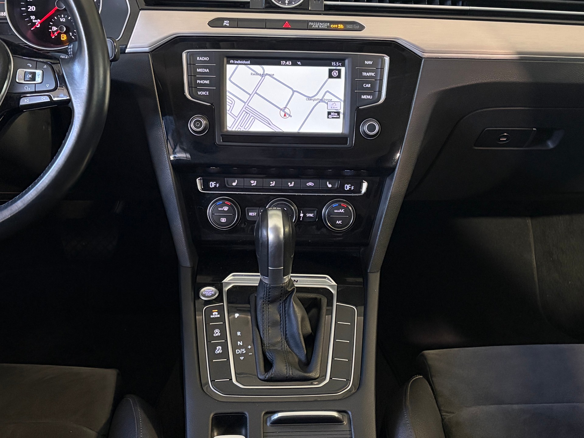 VW Passat Variant 2.0 TDI BMT High. DSG 4Motion "Ab MFK*-image-7