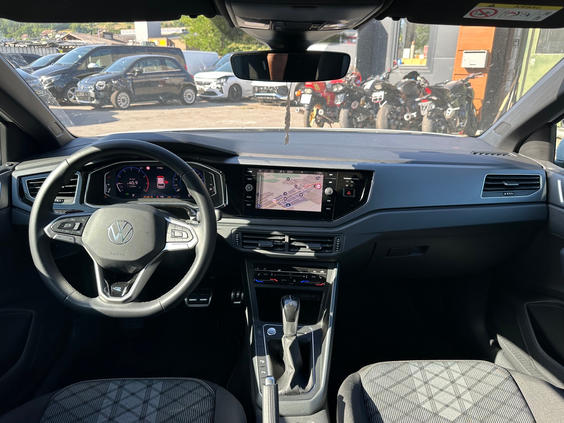 VW Polo 1.0 TSI R-Line DSG-image-11