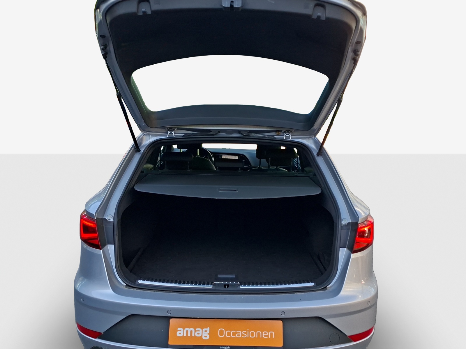 SEAT Leon ST 1.5 TGI CNG SWISS FR-image-12