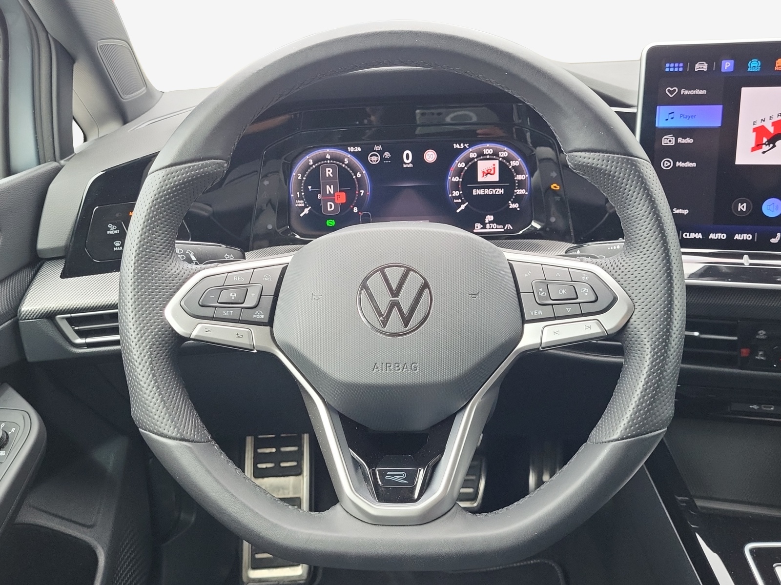 VW Golf 1.5 e TSI mHEV R-Line DSG-image-9