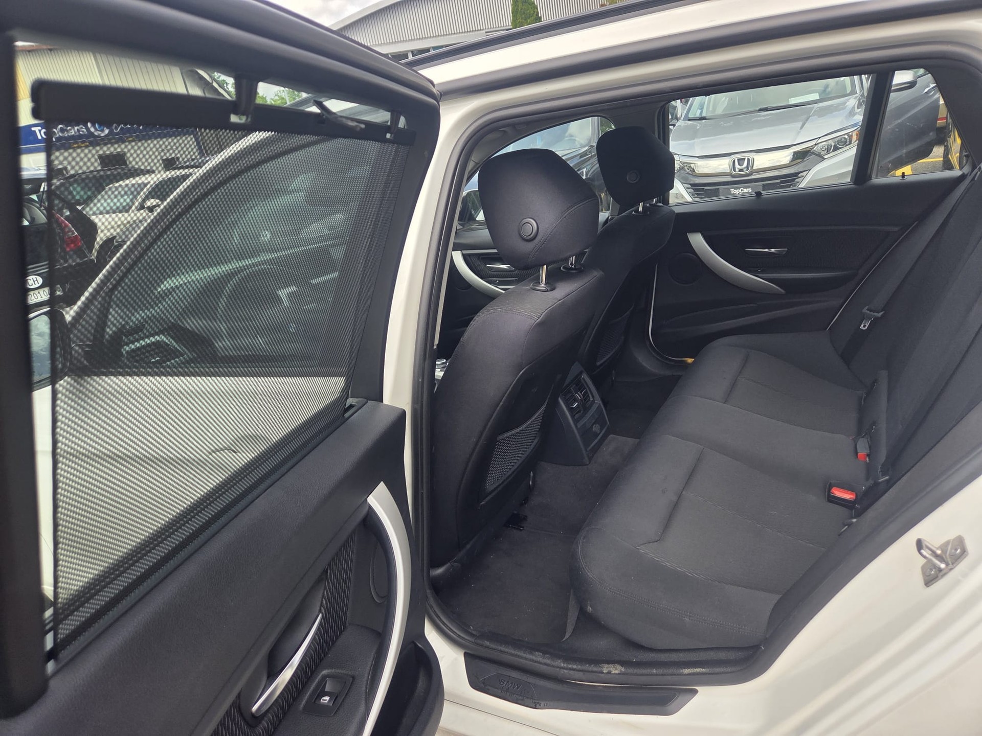 BMW 320i Touring Steptronic * Ab MFK * Expertisé * Top Options *-image-5