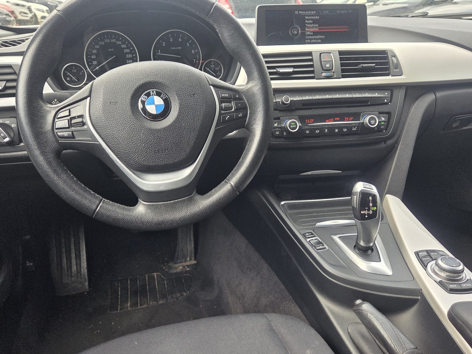 BMW 320i Touring Steptronic * Ab MFK * Expertisé * Top Options *-image-6