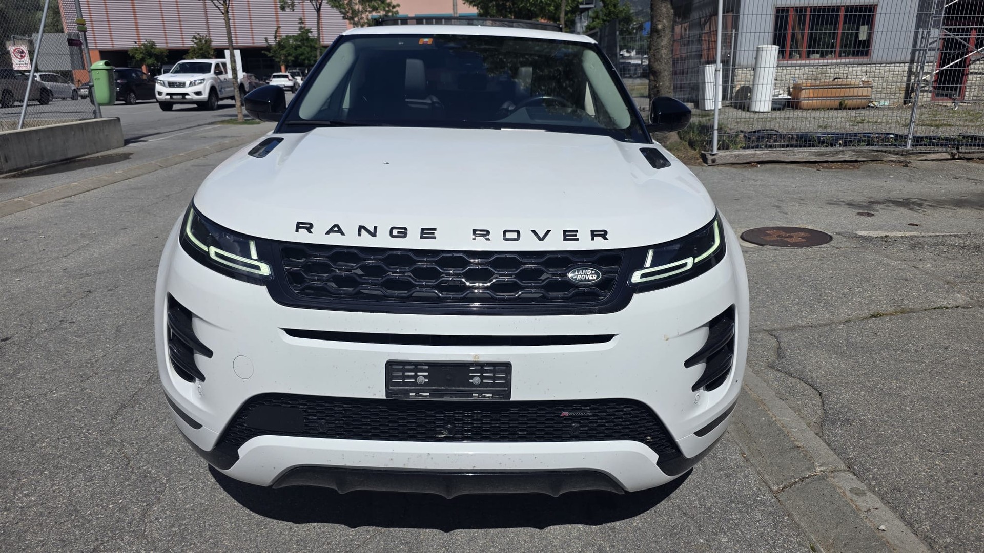 LAND ROVER Range Rover Evoque R-Dynamic P 300e AB AT8-image-6