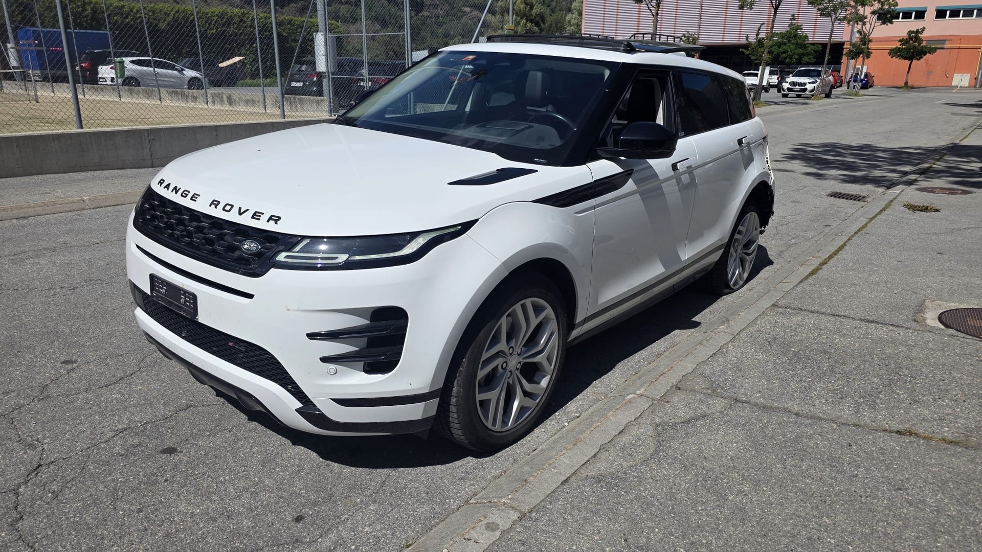 LAND ROVER Range Rover Evoque R-Dynamic P 300e AB AT8-image-7
