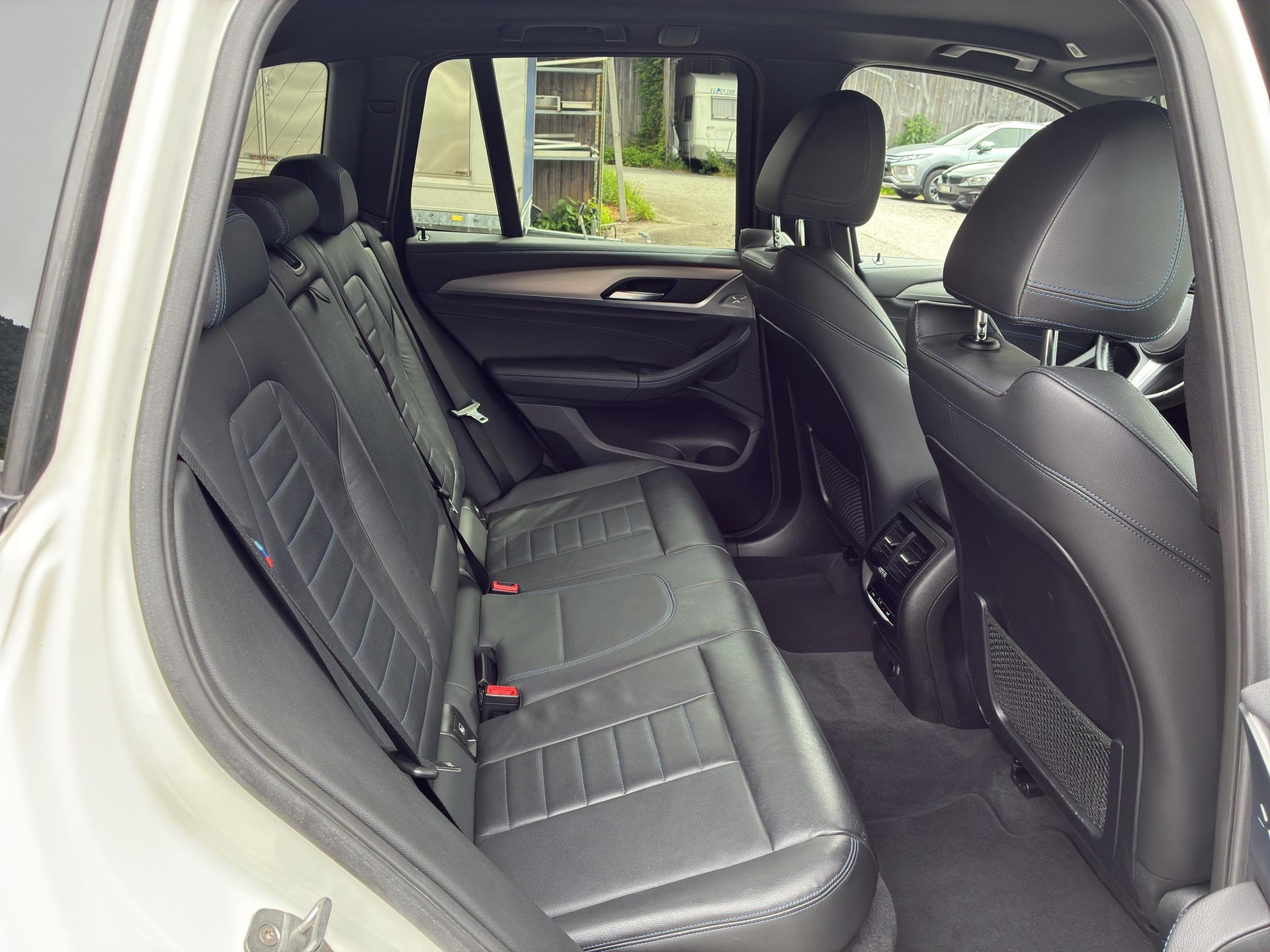 BMW X3 20d xDrive paddles-image-11