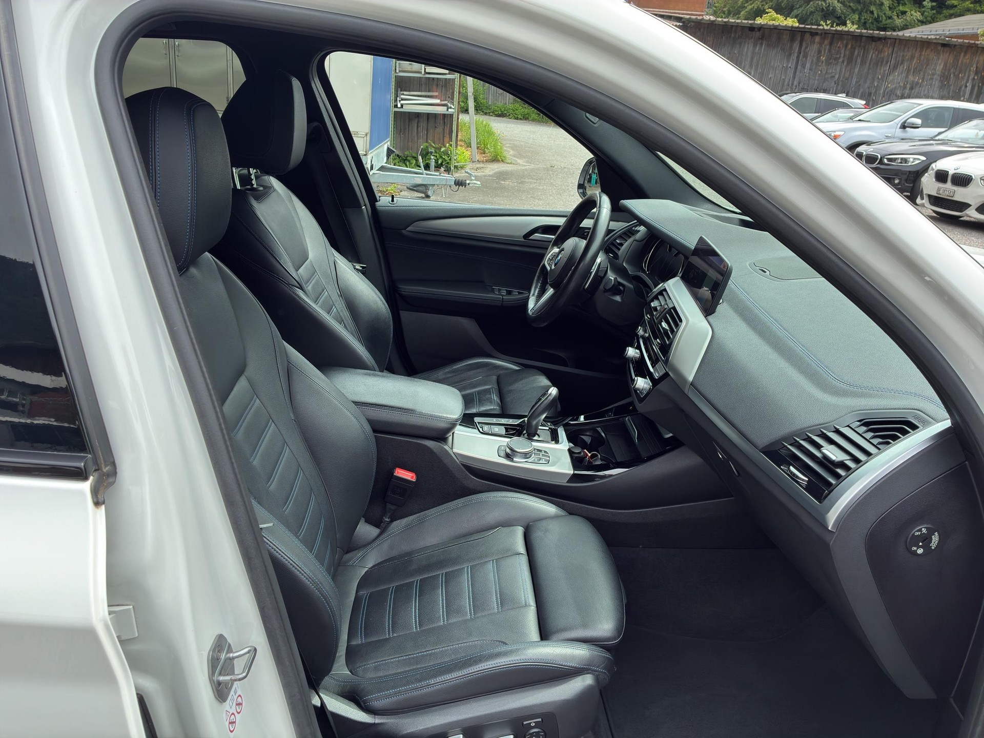 BMW X3 20d xDrive paddles-image-10