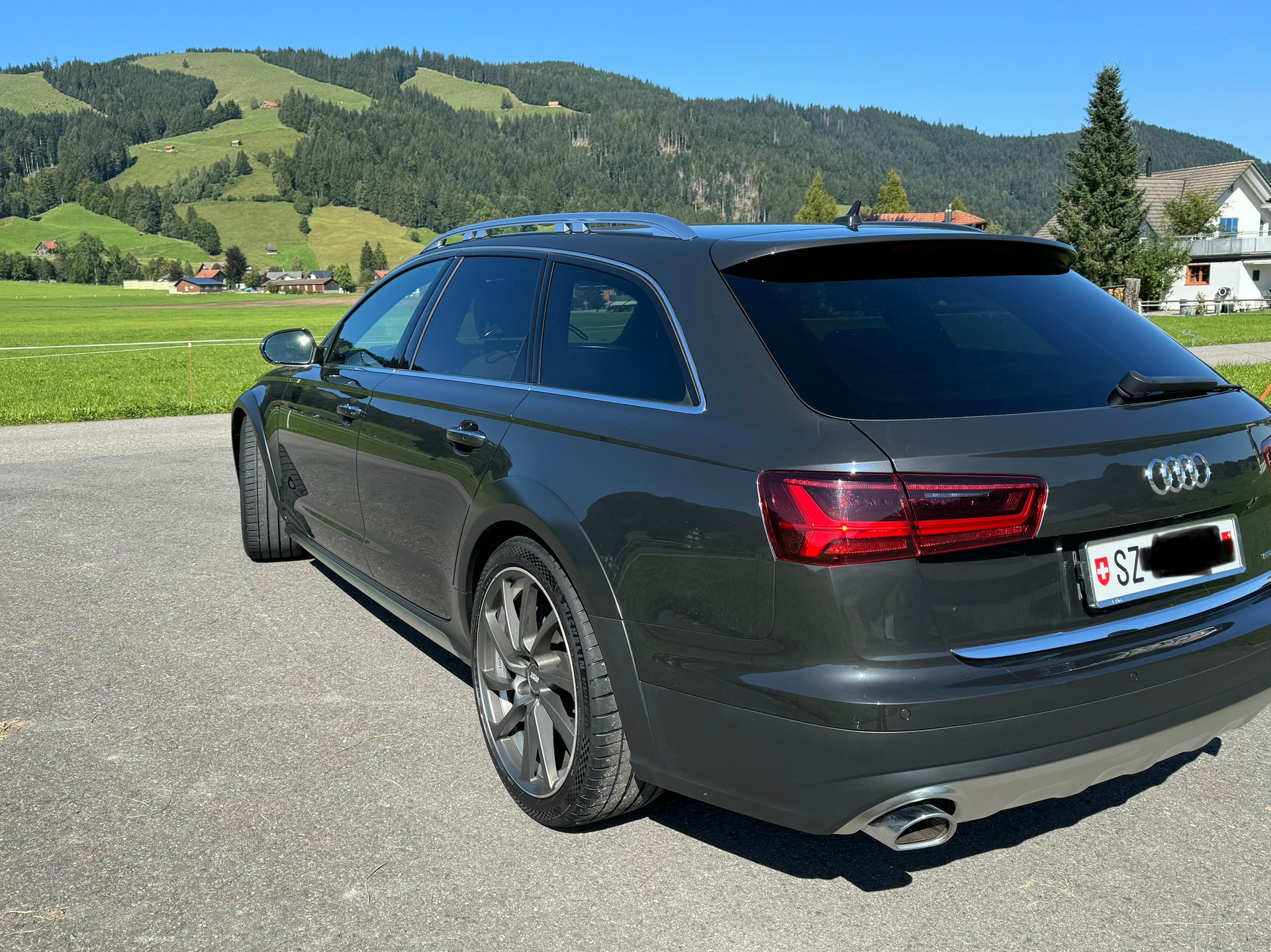 AUDI 3.0 V6 TDI 320 quattro-image-1