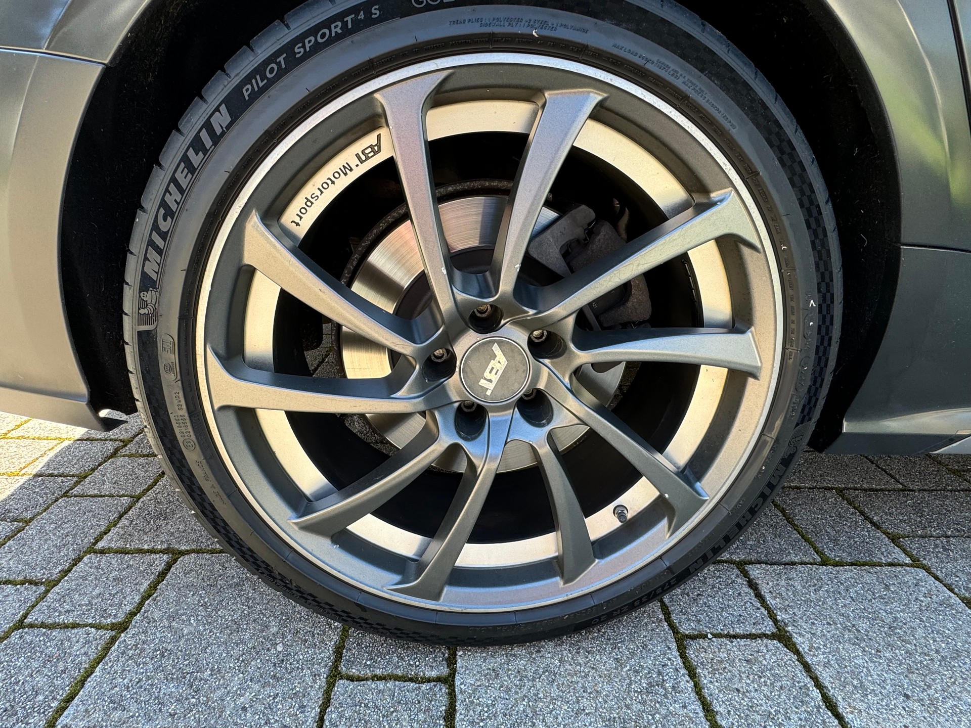 AUDI 3.0 V6 TDI 320 quattro-image-2