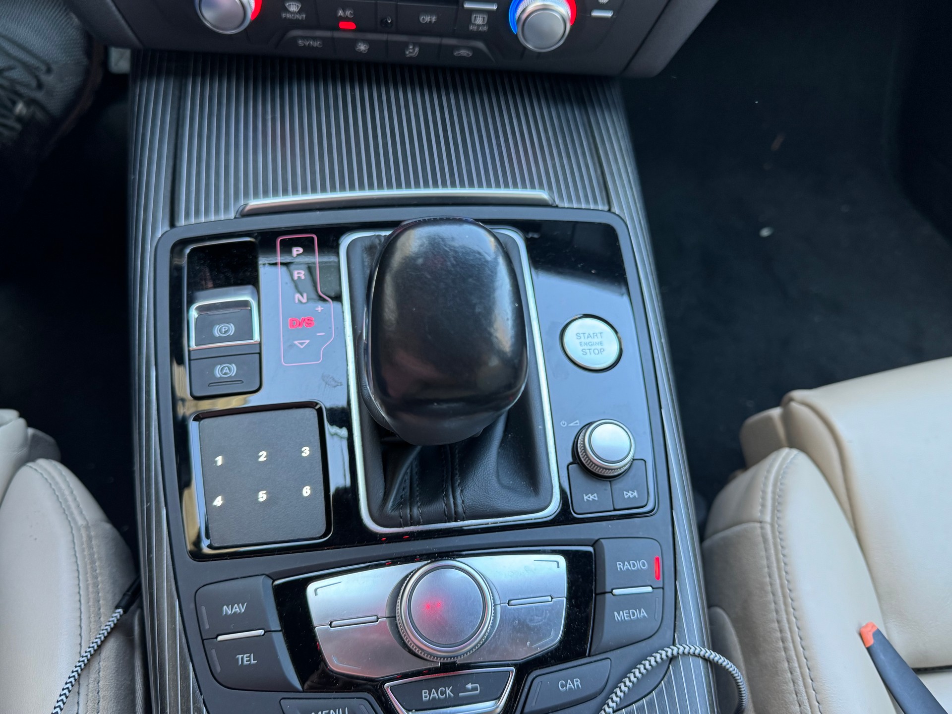 AUDI 3.0 V6 TDI 320 quattro-image-3