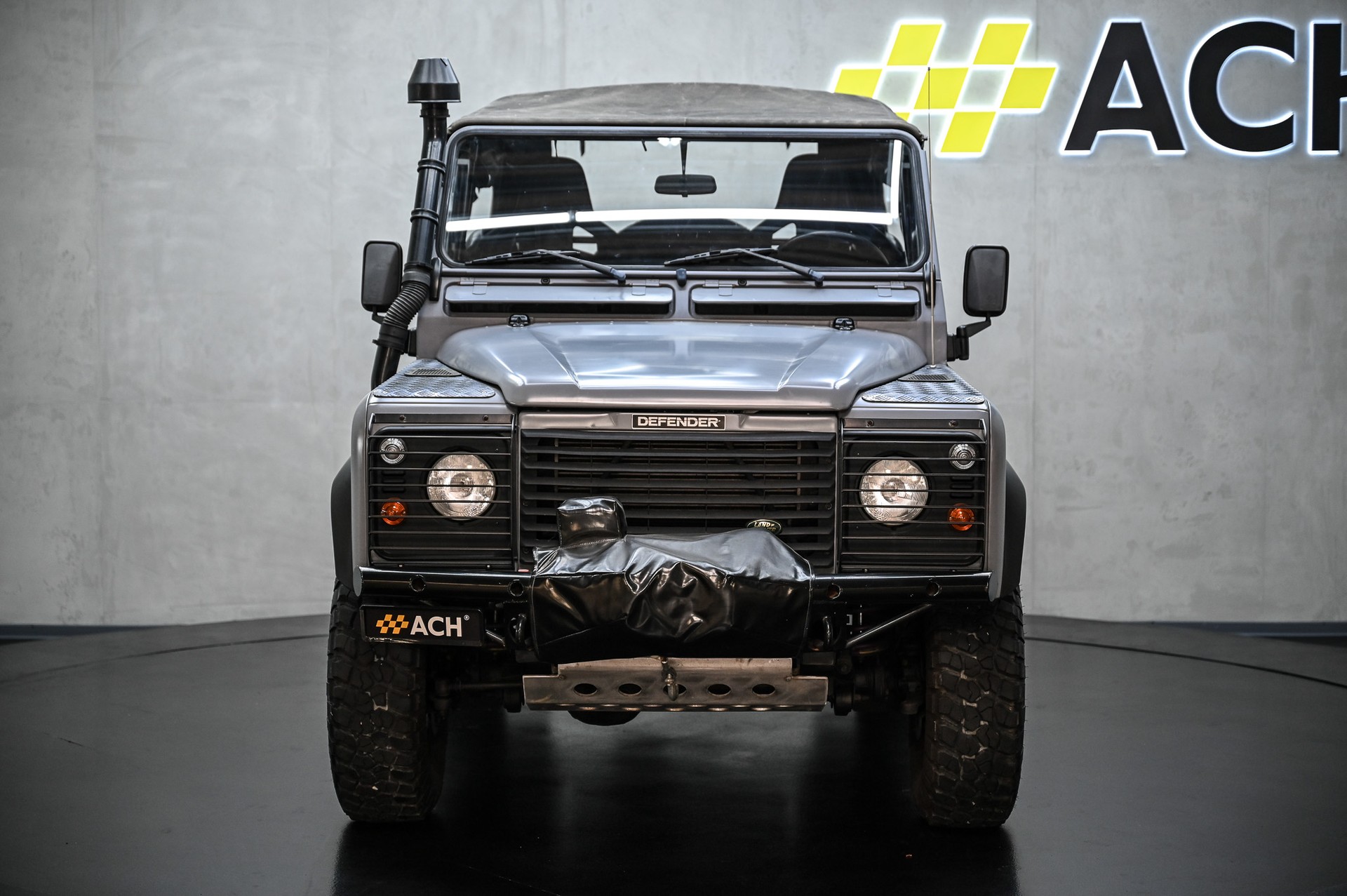 LAND ROVER Defender 90 TD5-image-1