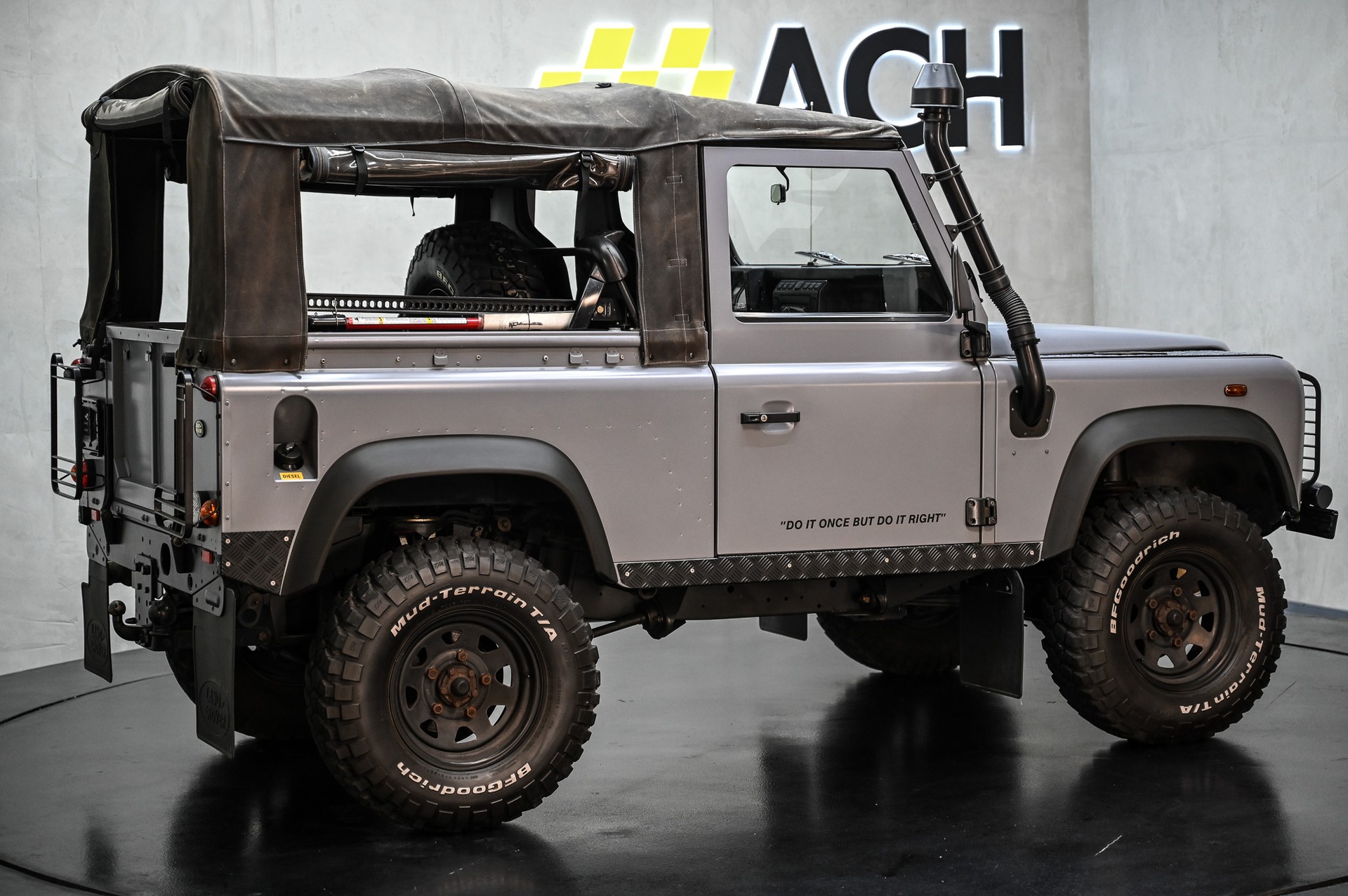LAND ROVER Defender 90 TD5-image-9