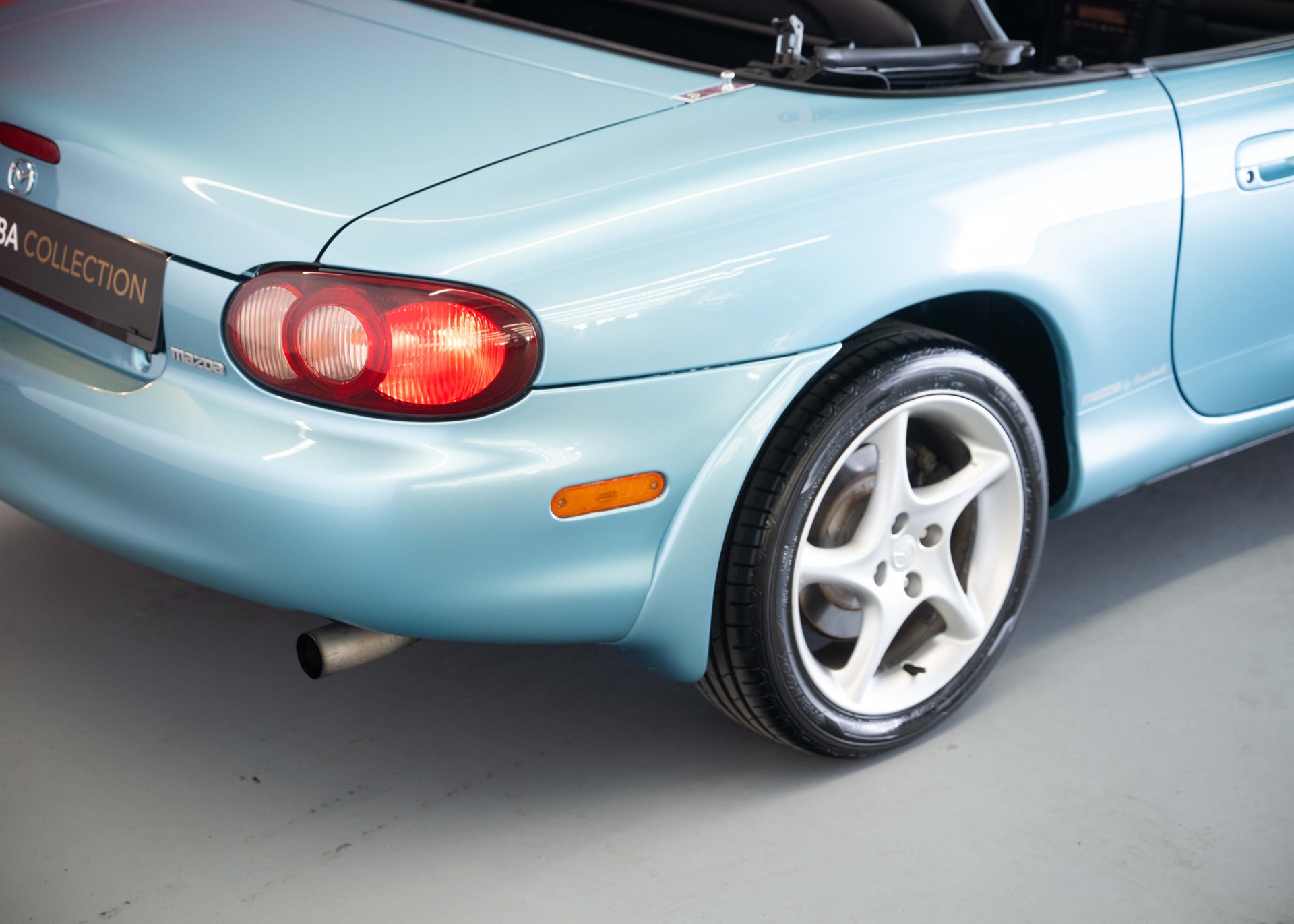 MAZDA MX-5 1.8i-16 Sport Youngster (1st hand, beautiful condition, full service history, 100% original)-image-15