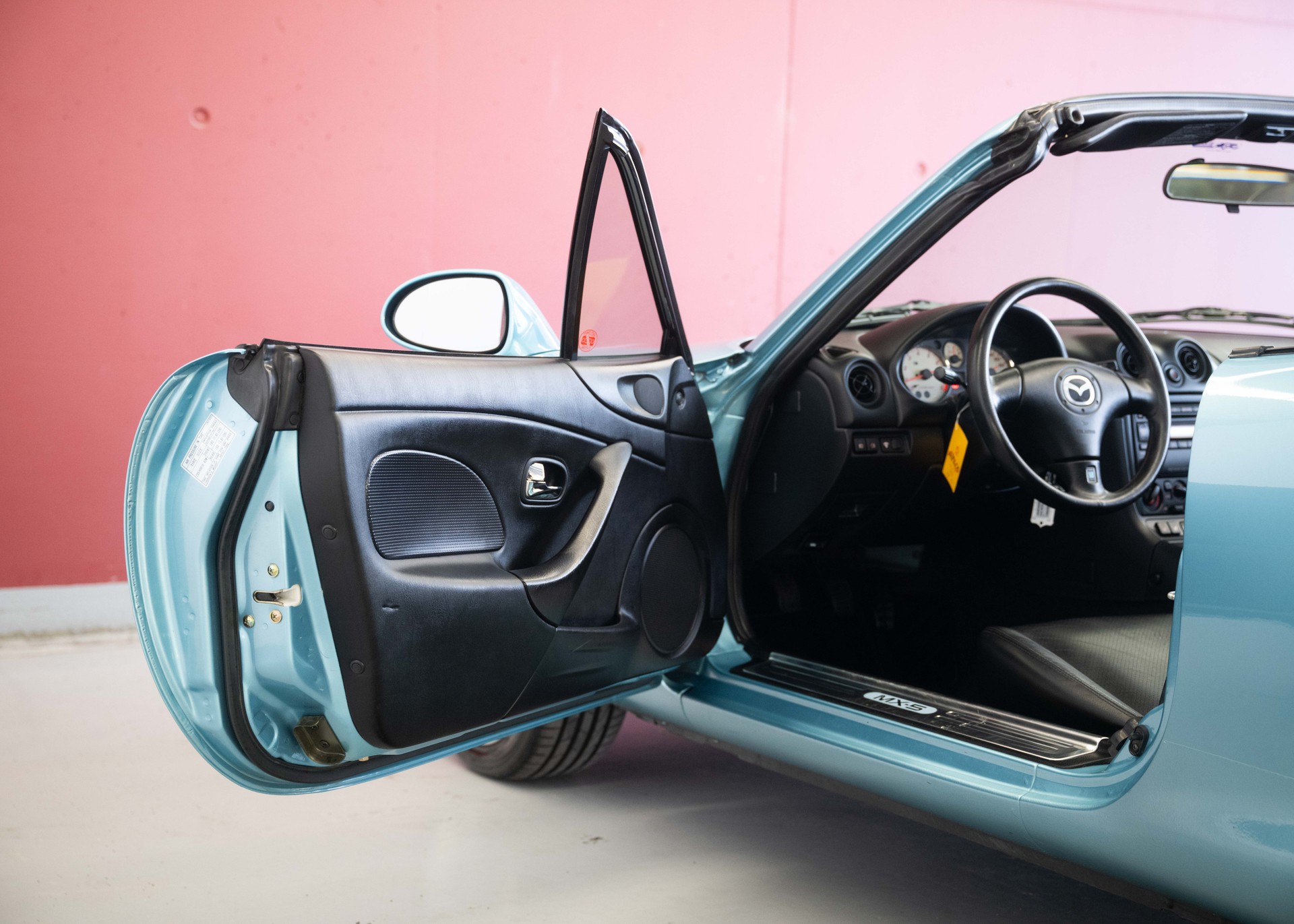 MAZDA MX-5 1.8i-16 Sport Youngster (1st hand, beautiful condition, full service history, 100% original)-image-30