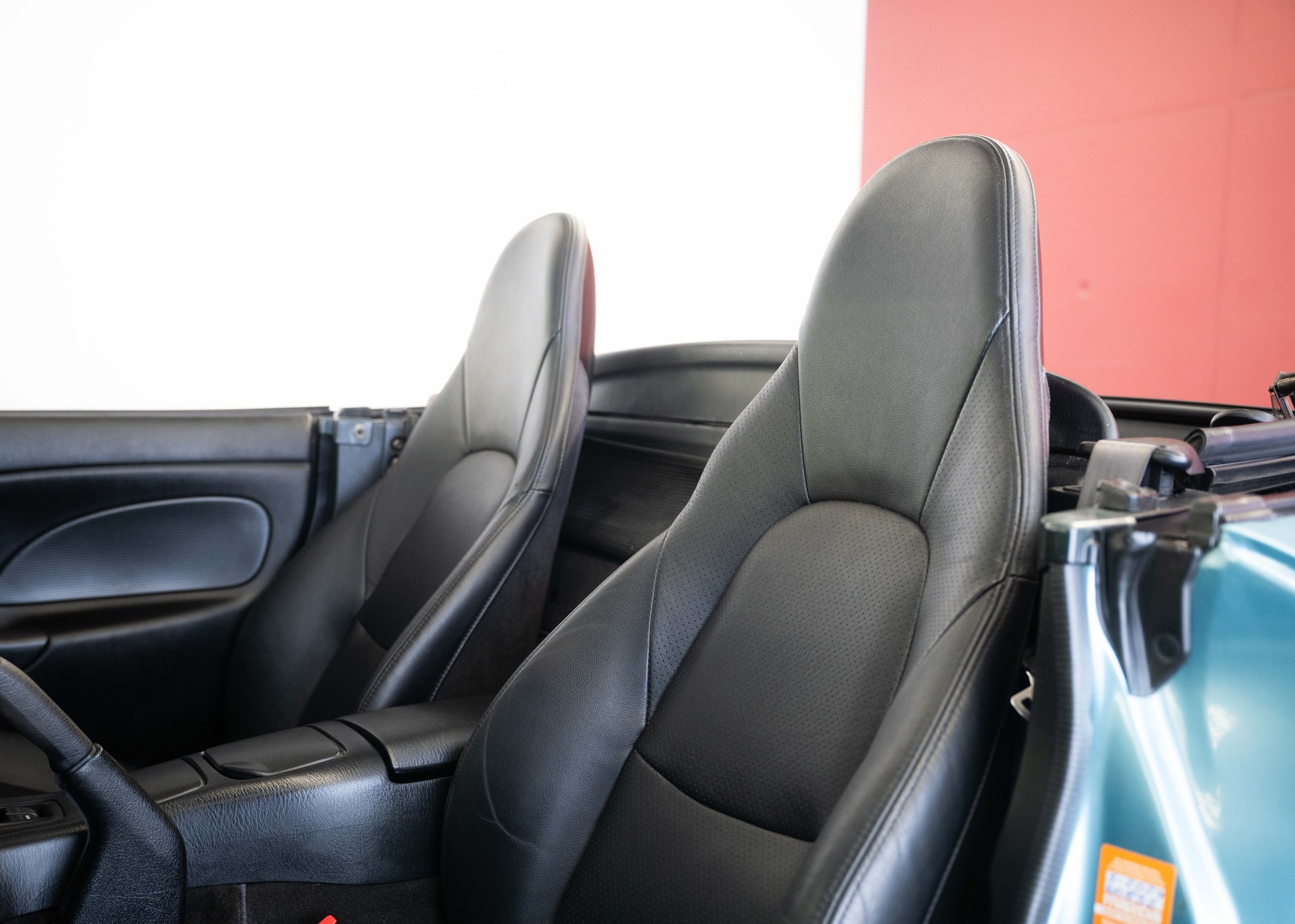 MAZDA MX-5 1.8i-16 Sport Youngster (1st hand, beautiful condition, full service history, 100% original)-image-23