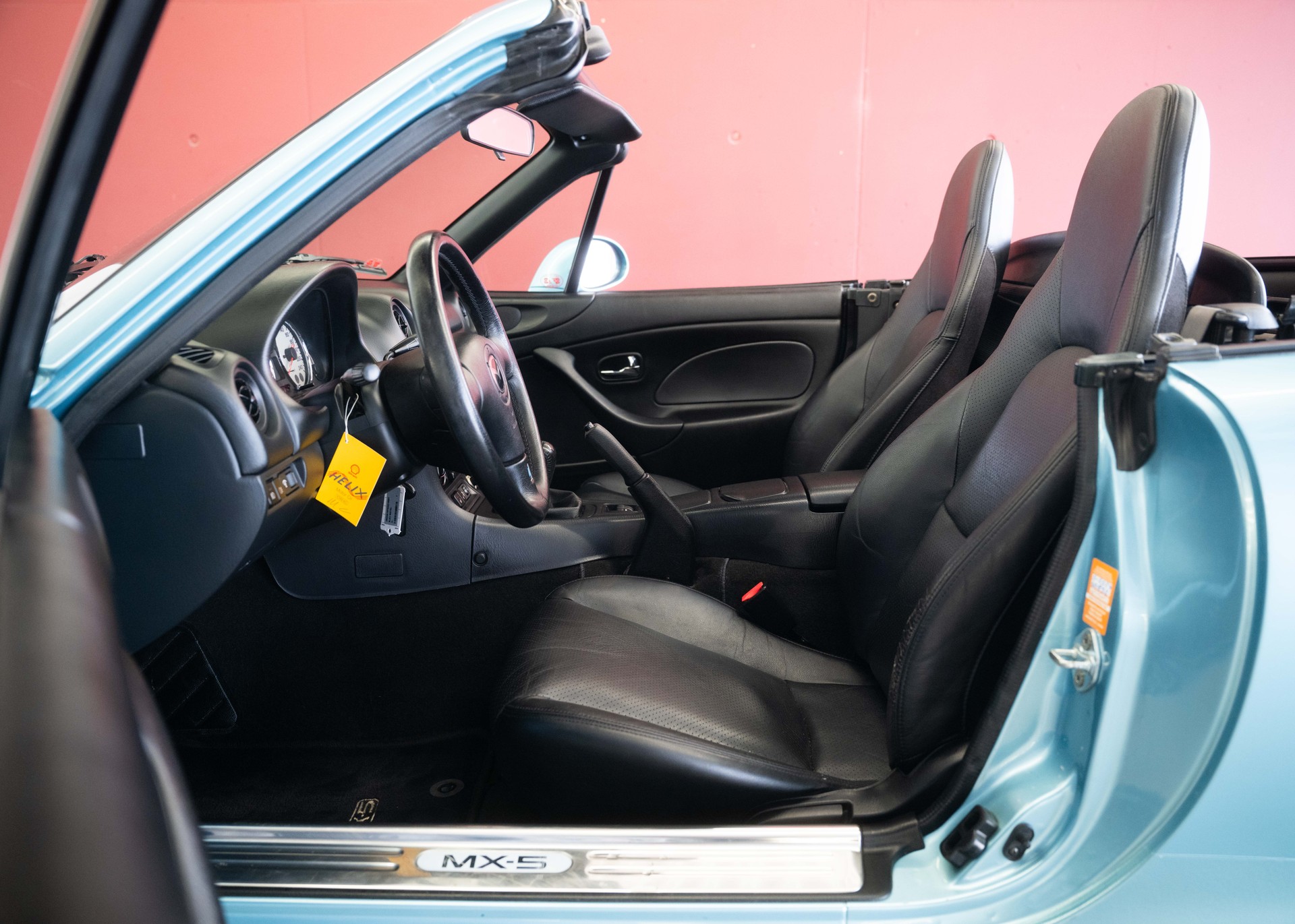 MAZDA MX-5 1.8i-16 Sport Youngster (1st hand, beautiful condition, full service history, 100% original)-image-21