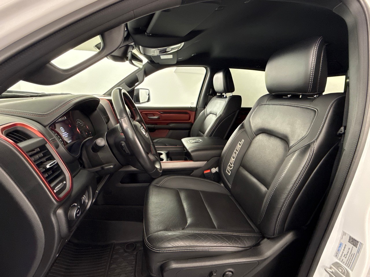 DODGE RAM 1500 5.7 Rebel-image-14