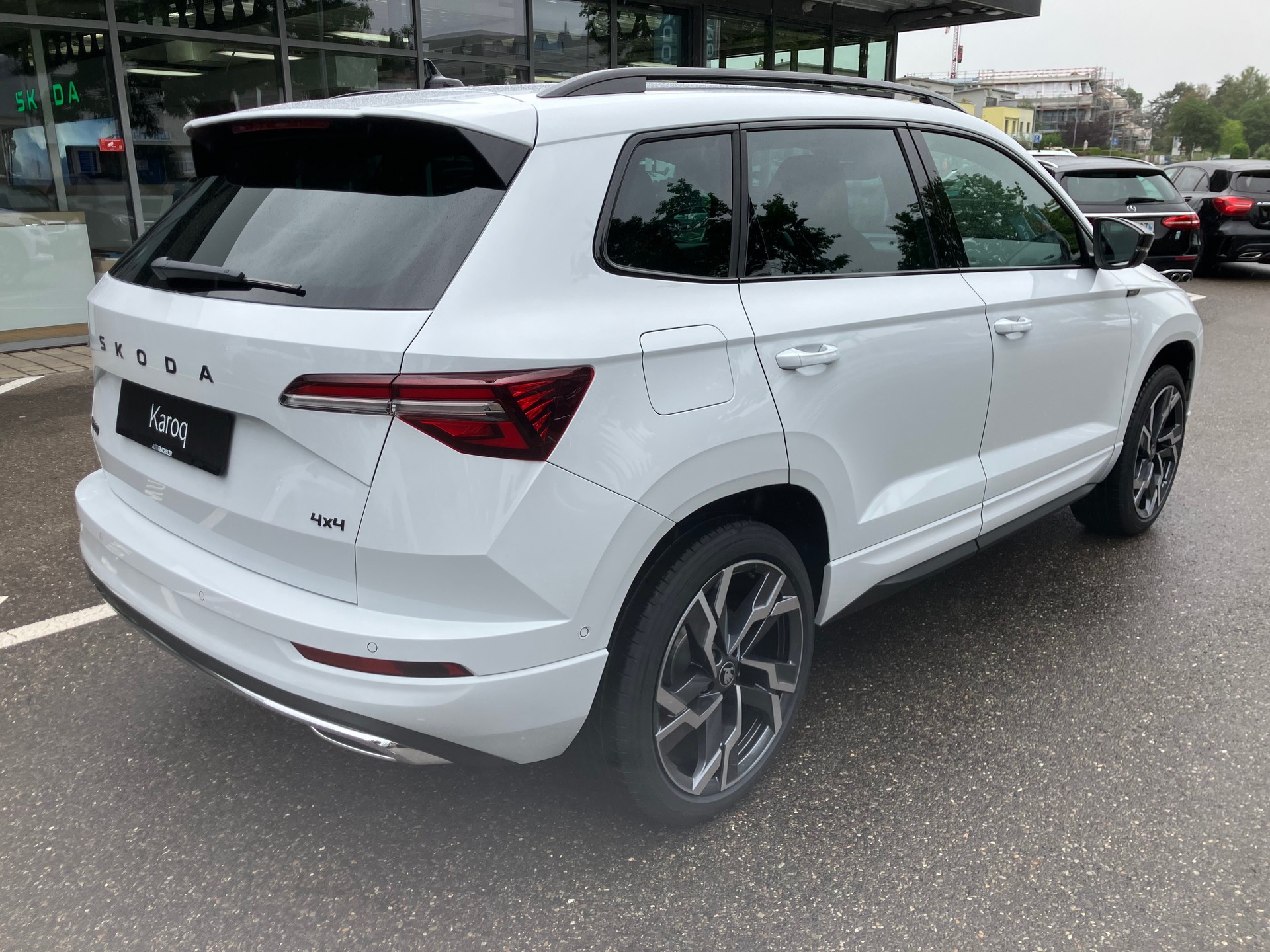 SKODA Karoq 2.0 TSI SportLine 4x4 DSG-image-4